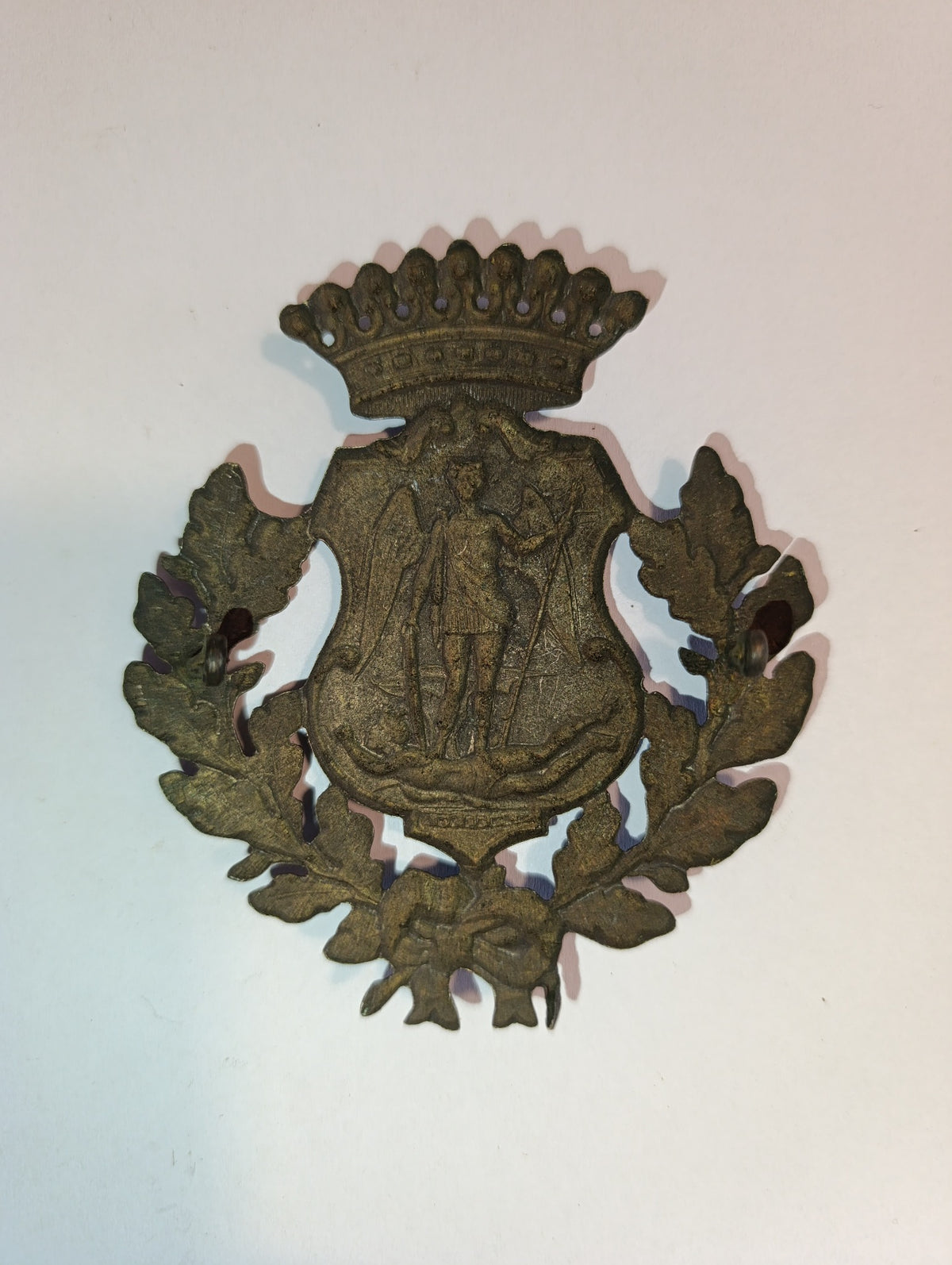 Dos de la plaque de Bruxelles avec deux attaches
