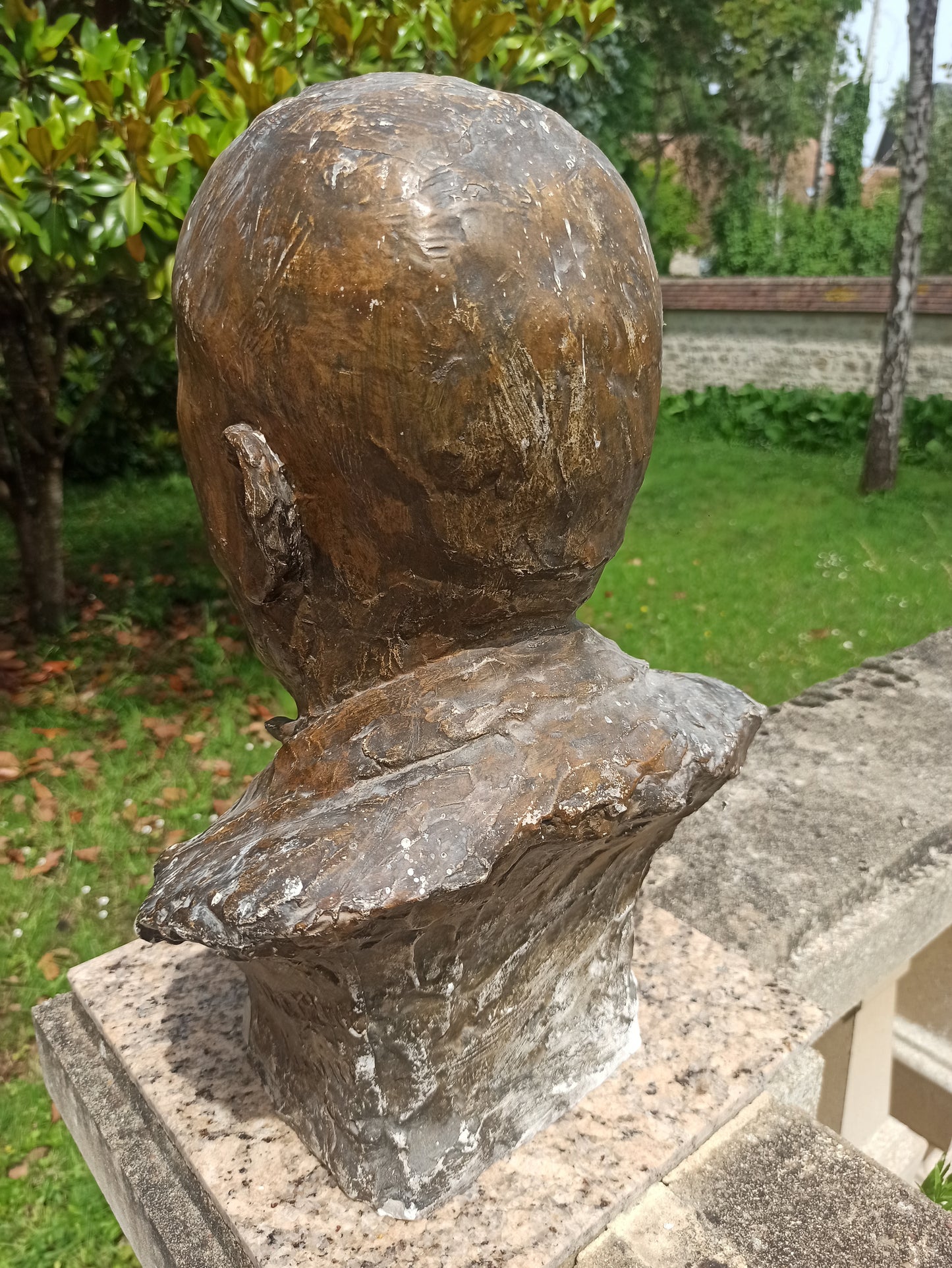 Buste en plâtre fin XIXe – Personnage non identifié – 45 cm de haut