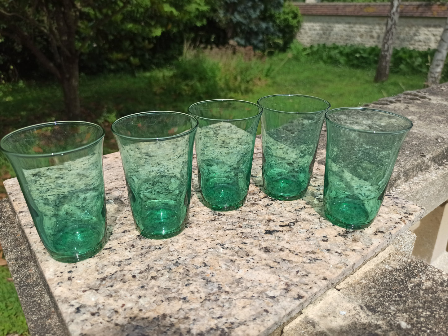 Lot de 5 verres verts anciens – Verres à huile ou Lesieur – Collection ou usage déco