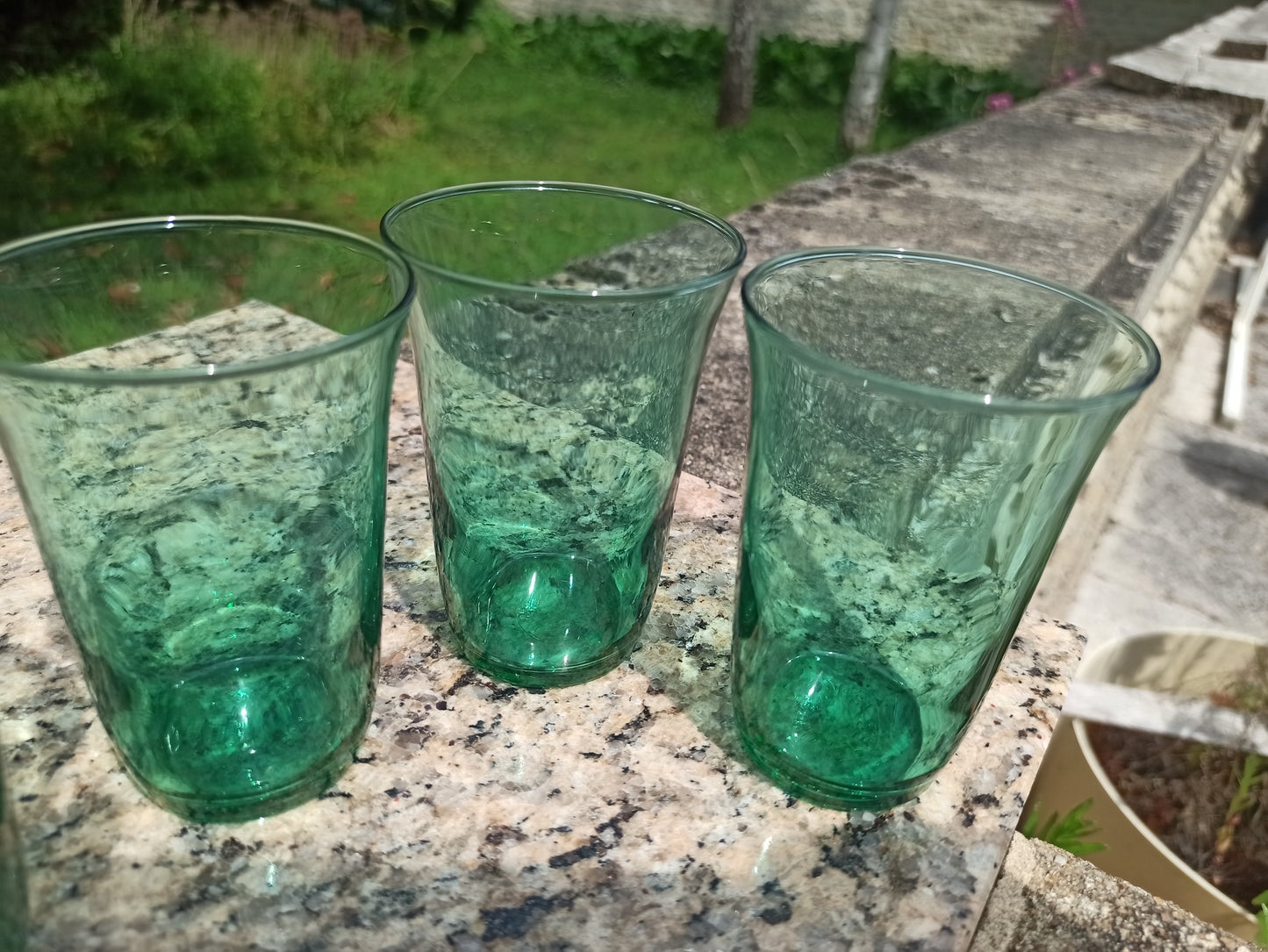 Lot de 5 verres verts anciens – Verres à huile ou Lesieur – Collection ou usage déco