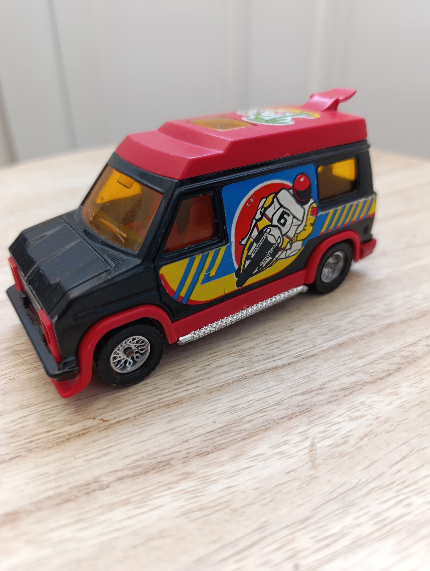 Voiture Majorette vintage 1/35 – Winners Team – Made in France – Métal