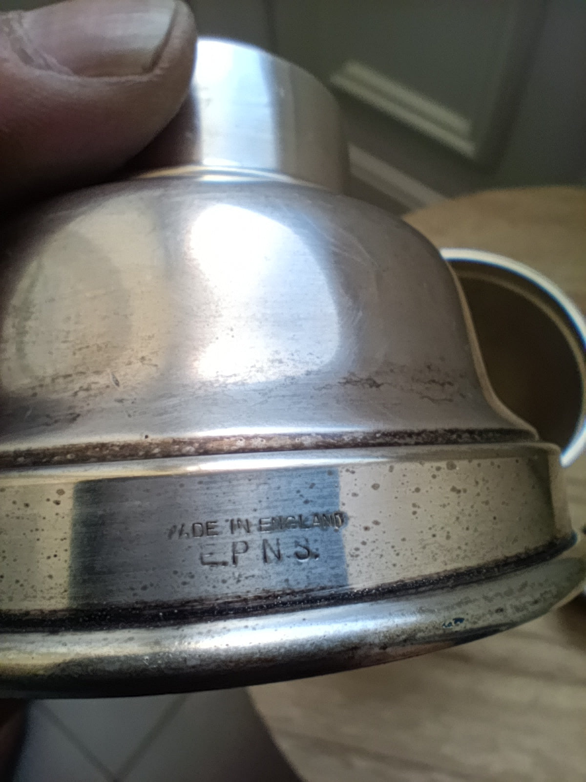 Shaker Vintage Années 50 en Métal Argenté – Made in England (E.P.N.S.)