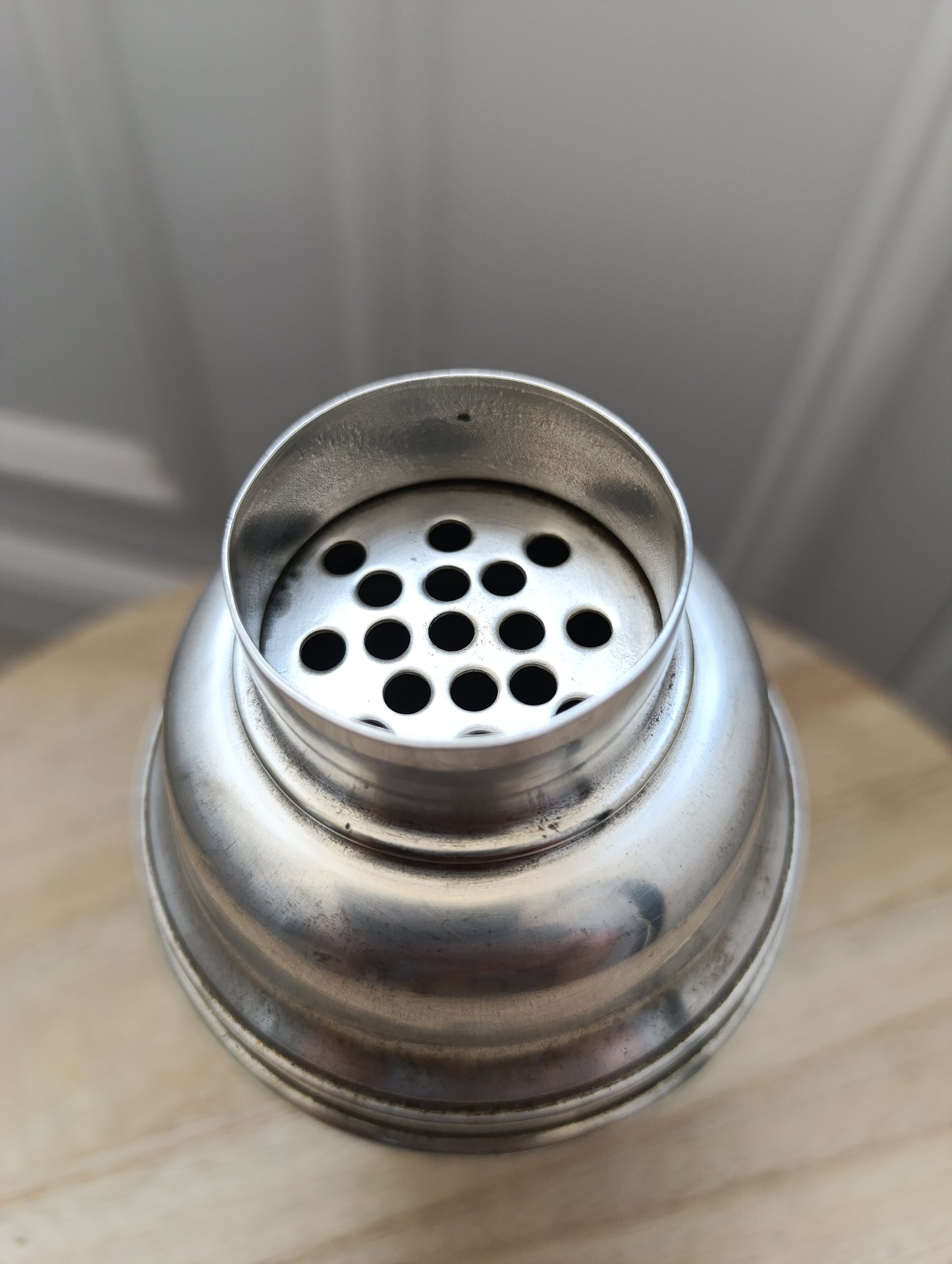 Shaker Vintage Années 50 en Métal Argenté – Made in England (E.P.N.S.)