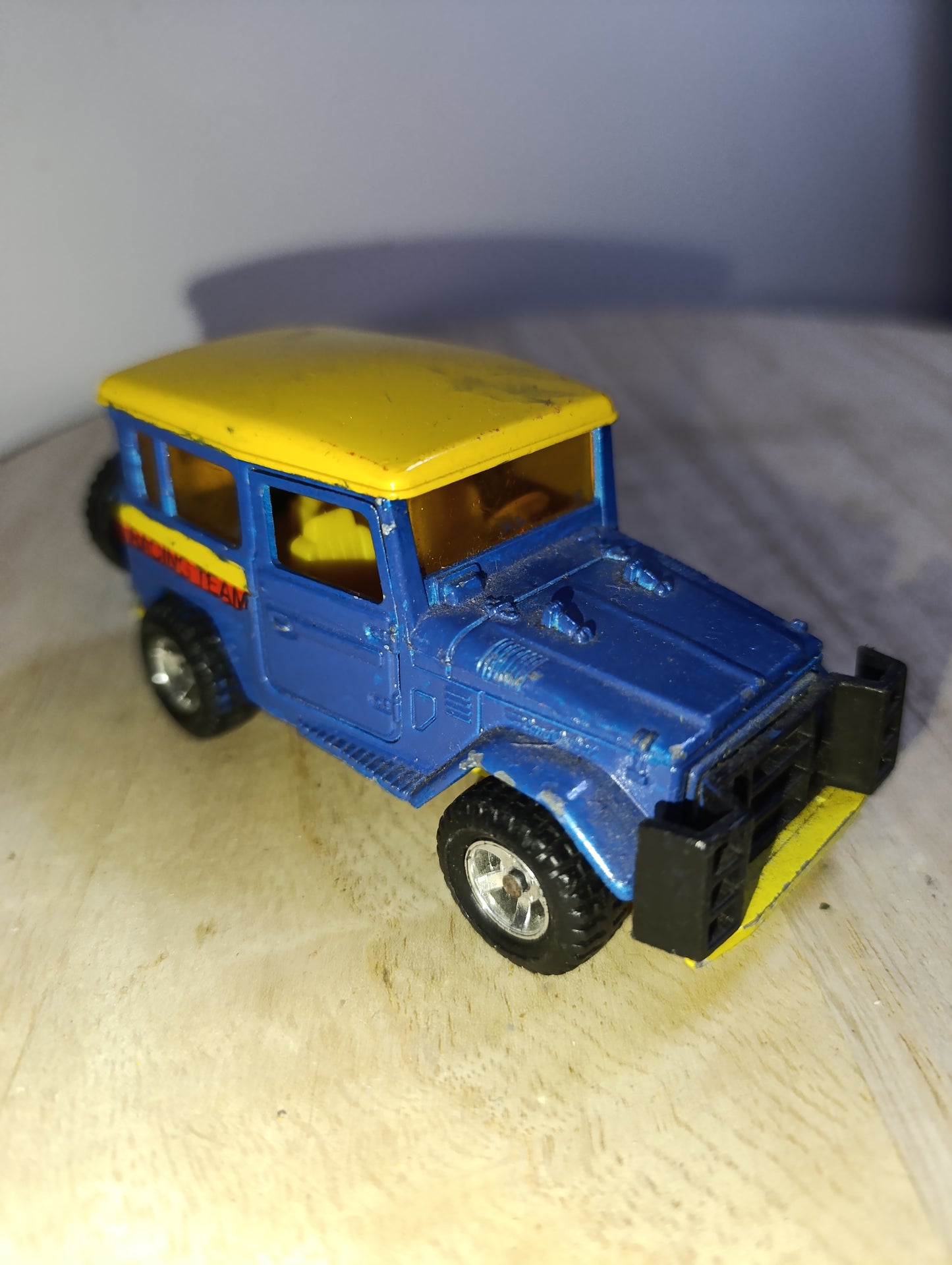 🚙 Majorette Toyota Land Cruiser Racing Team – 1/43