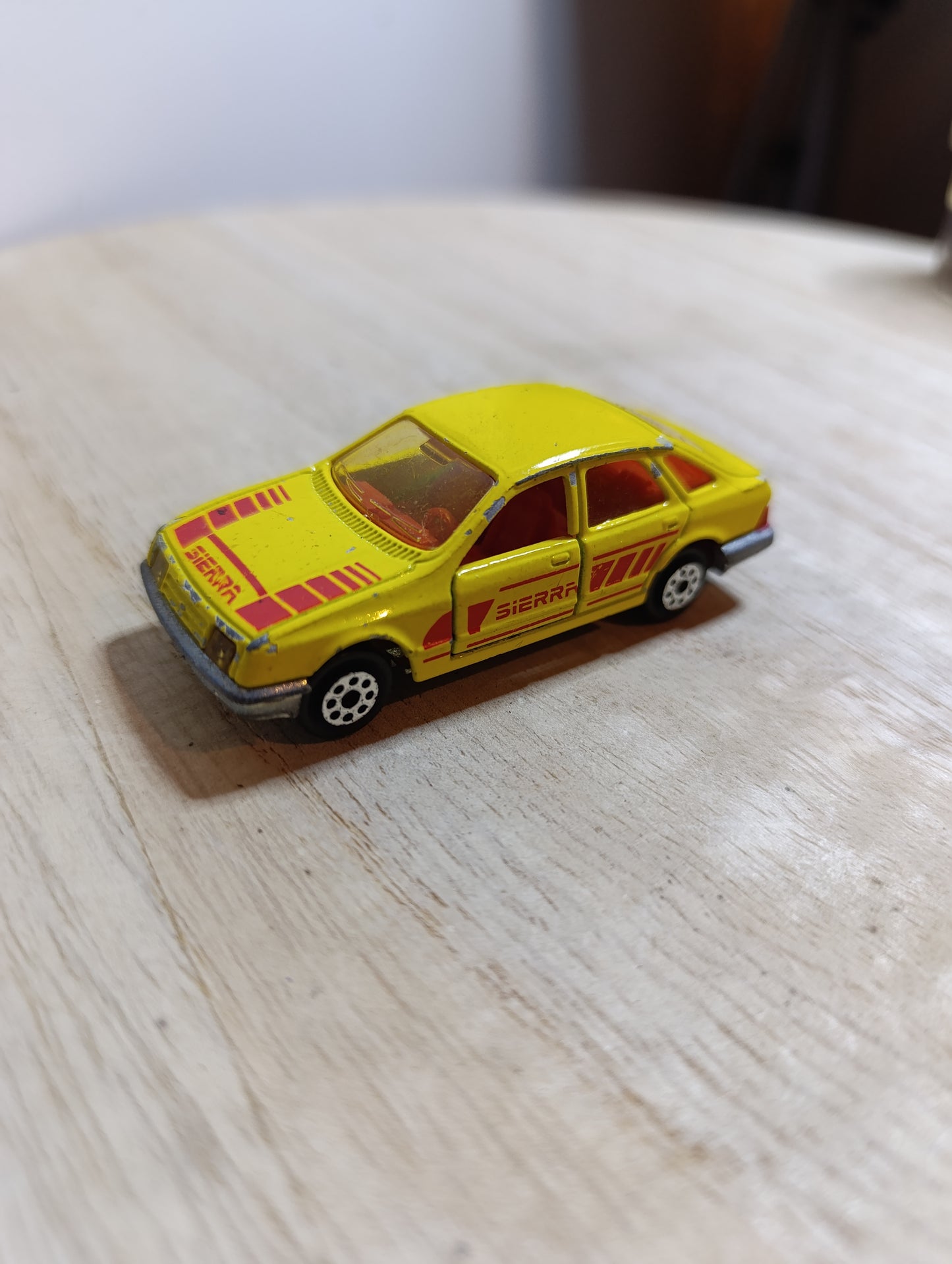 Ford Sierra Majorette N°272 - Échelle 1/58 - Made in France