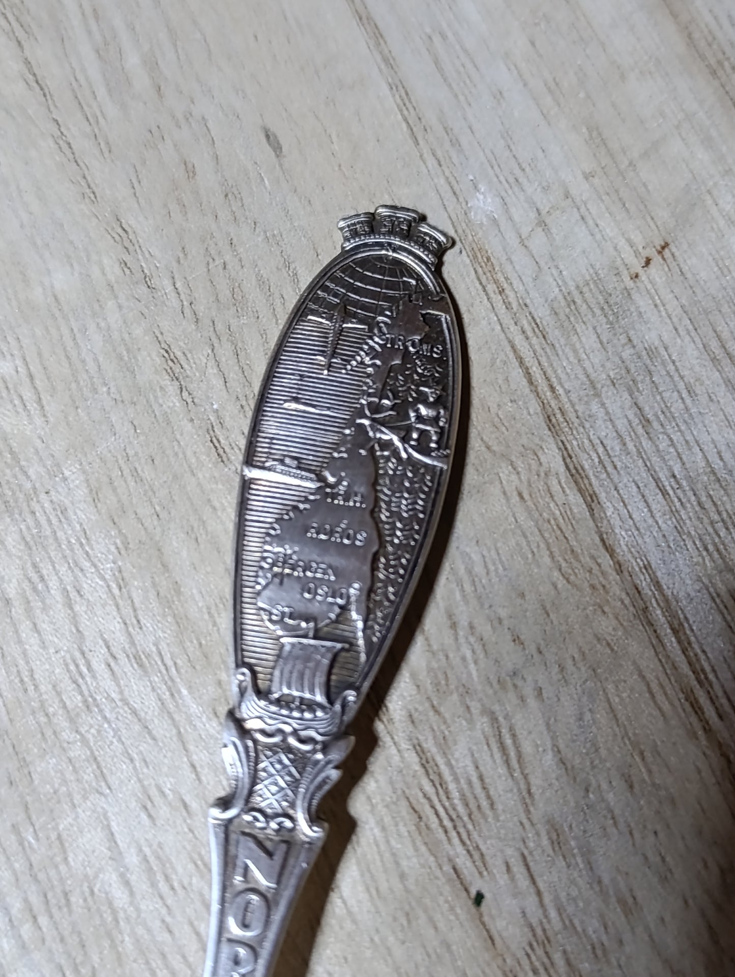 Cuillère souvenir Norvège – plaqué argent, 60 g, 12 cm