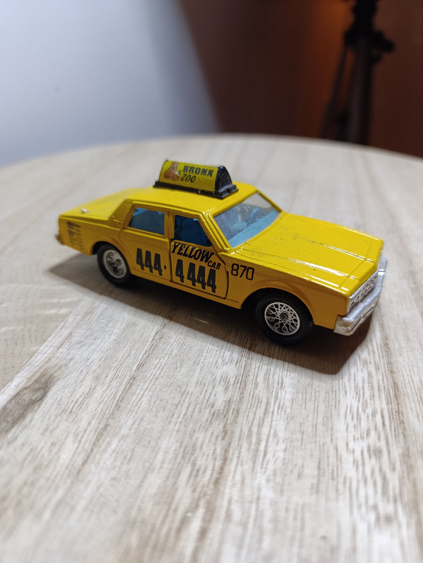 Majorette Chevrolet Impala “Taxi” – échelle 1/41 – vintage