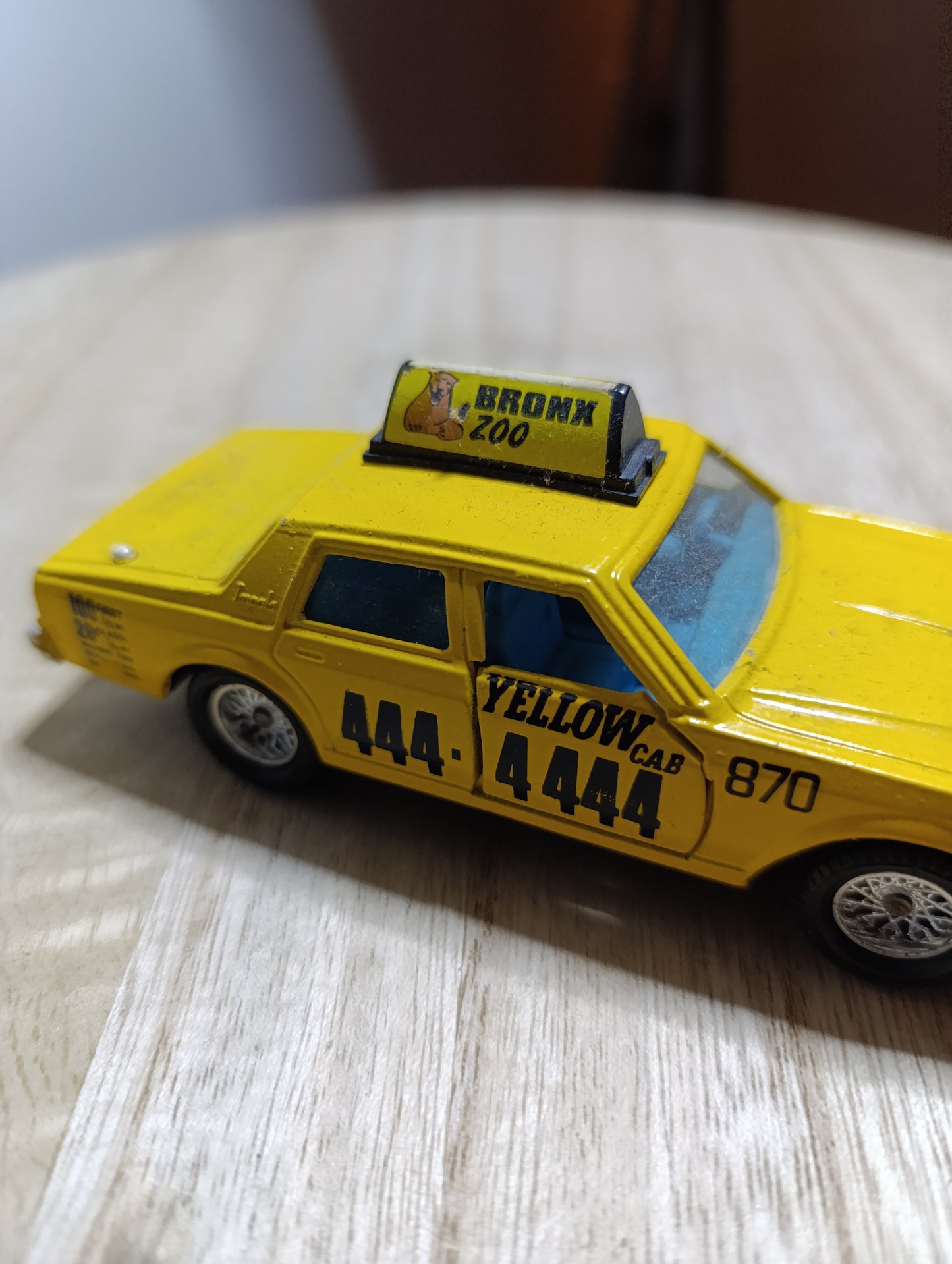 Majorette Chevrolet Impala “Taxi” – échelle 1/41 – vintage