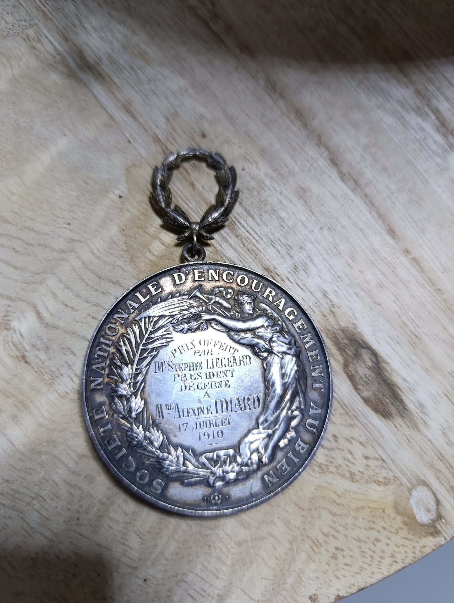 Médaille ancienne 1910 Société Nationale d'Encouragement au Bien – 50 g