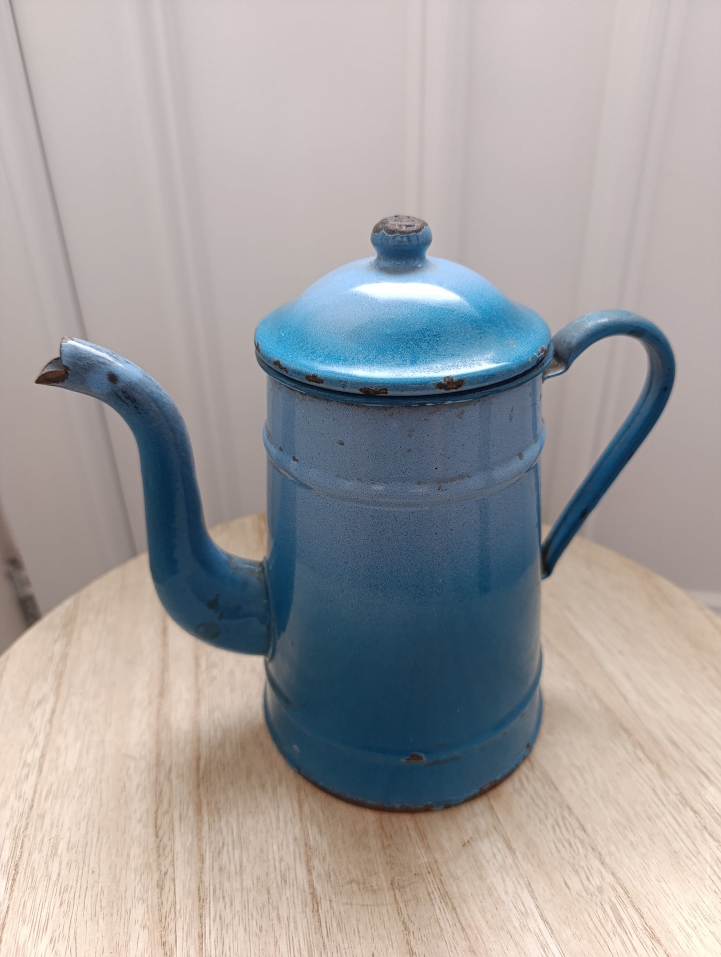 Cafetière ancienne émaillée bleue – 22 cm