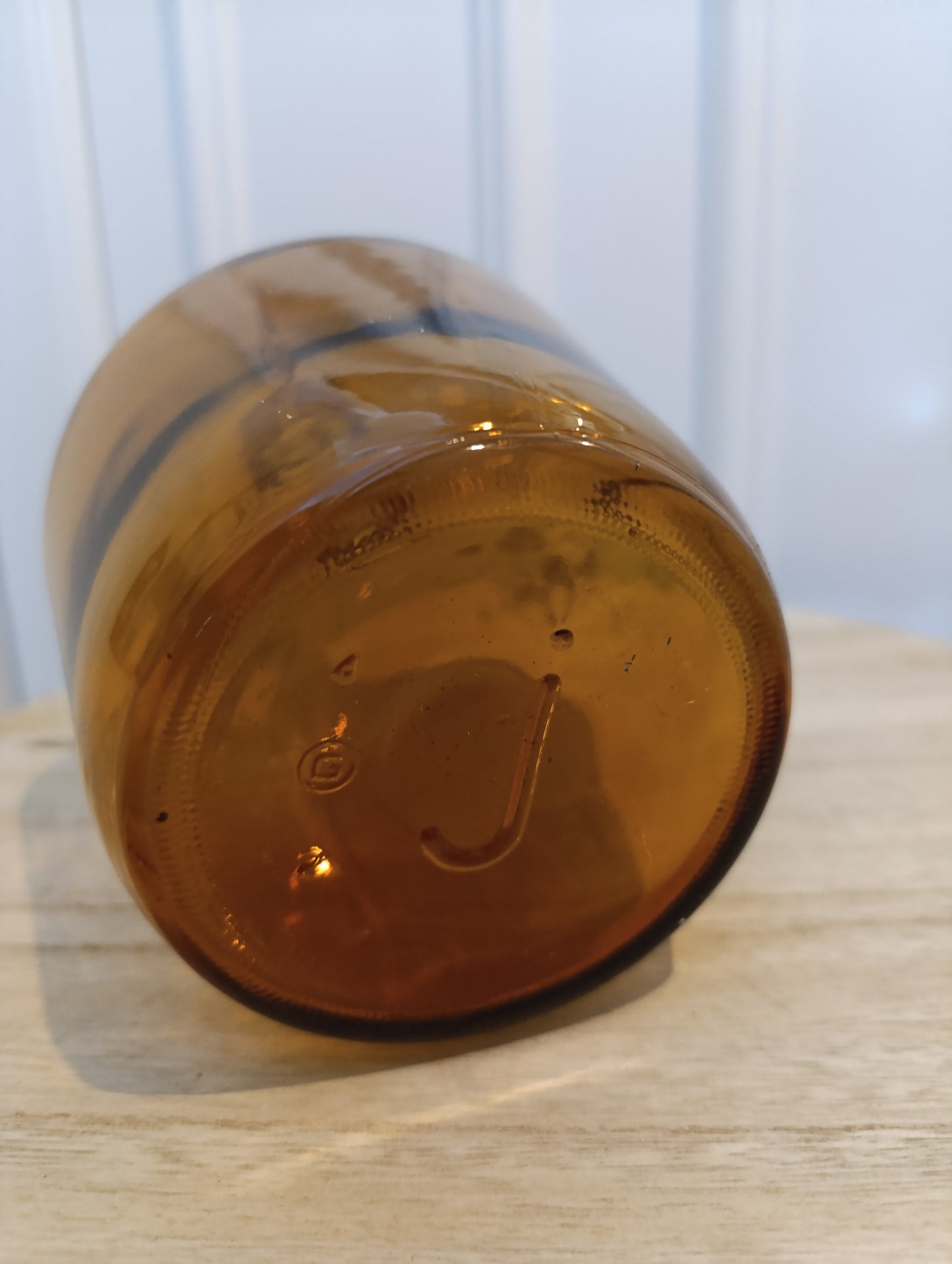 Bouteille vintage ambrée VIRESA 26 cm