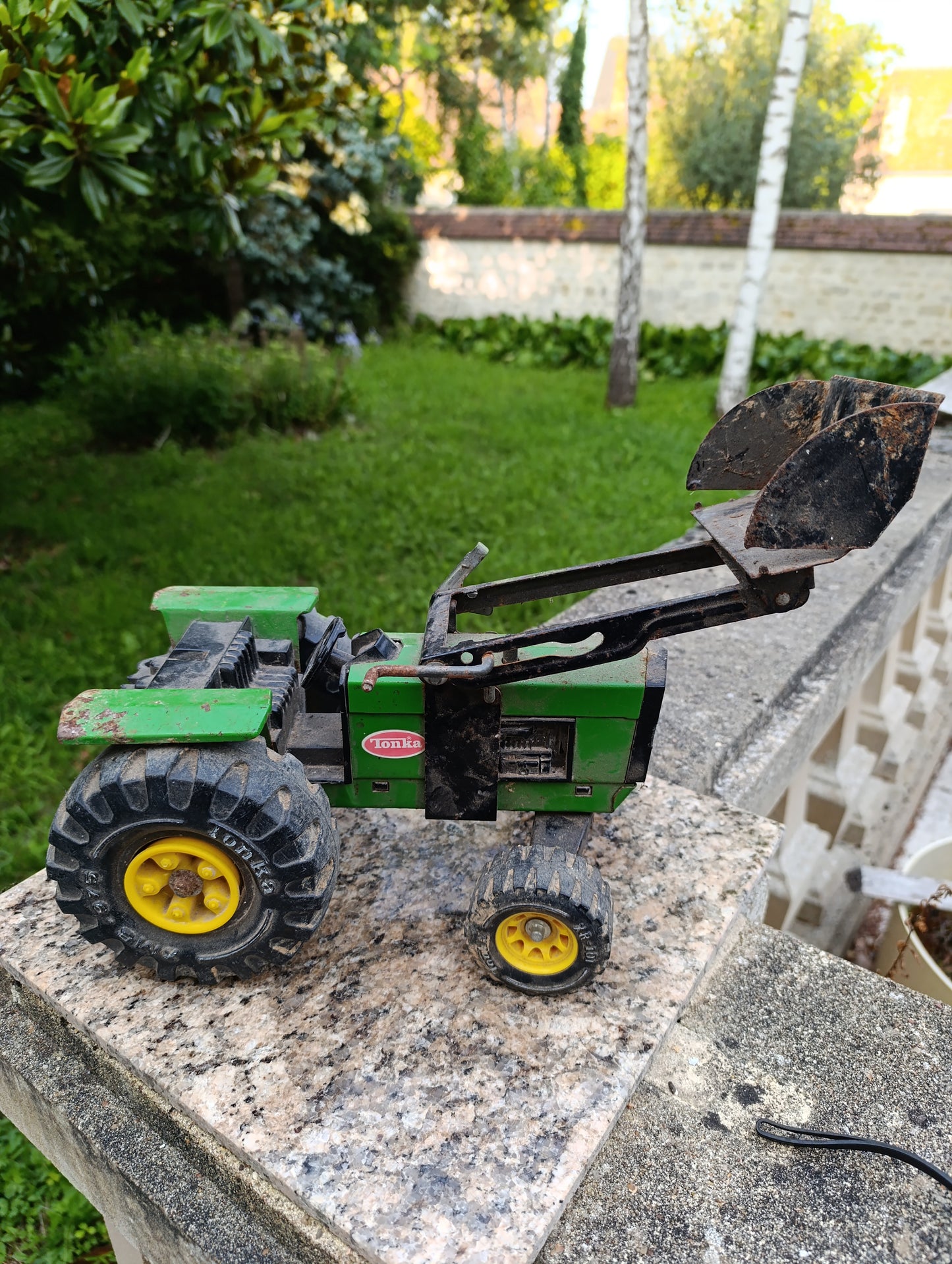 Tracteur tonka vert vintage en métal - pelle articulée