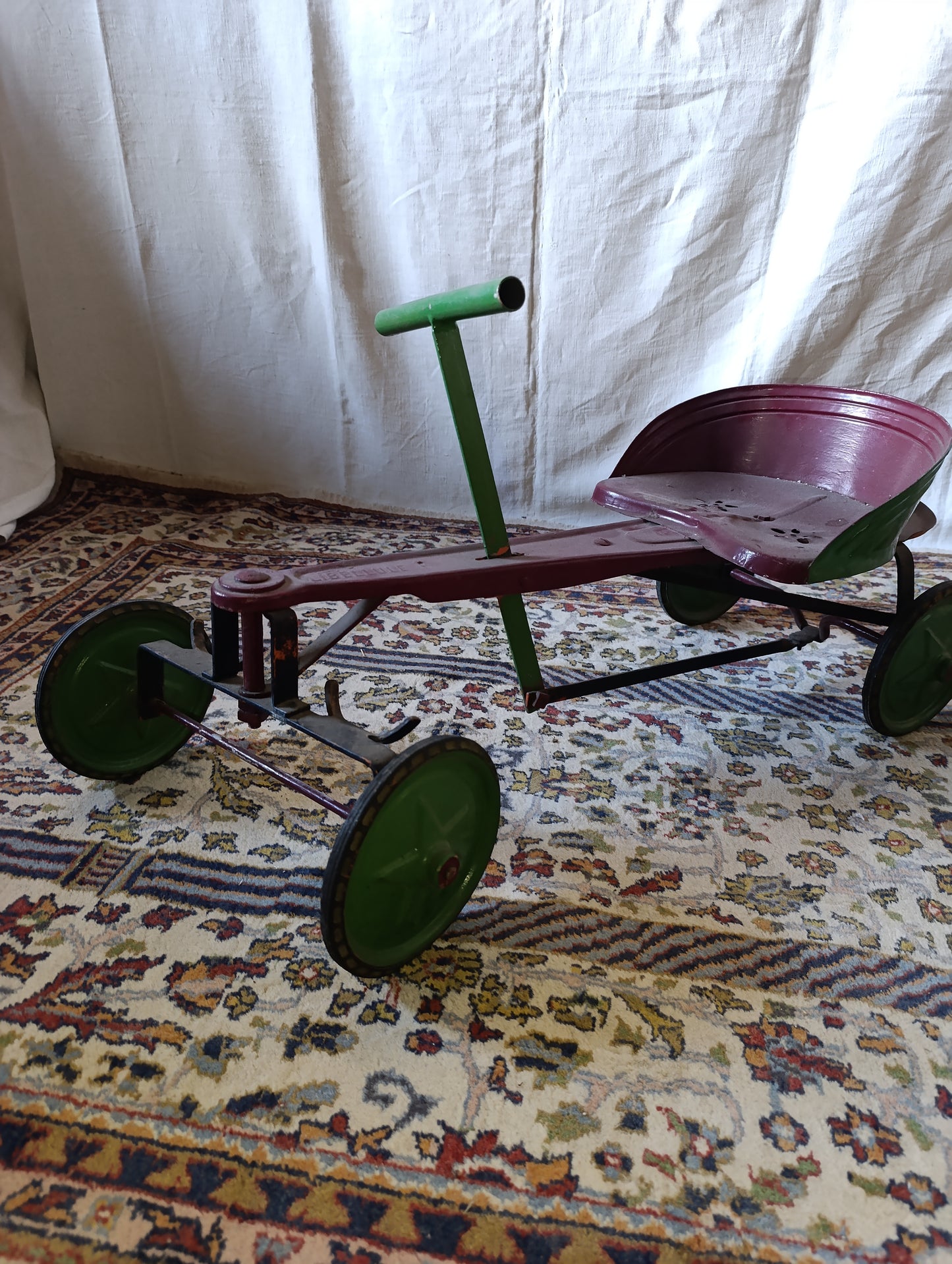 Tricycle ancien “Libellule” – jouet vintage en métal