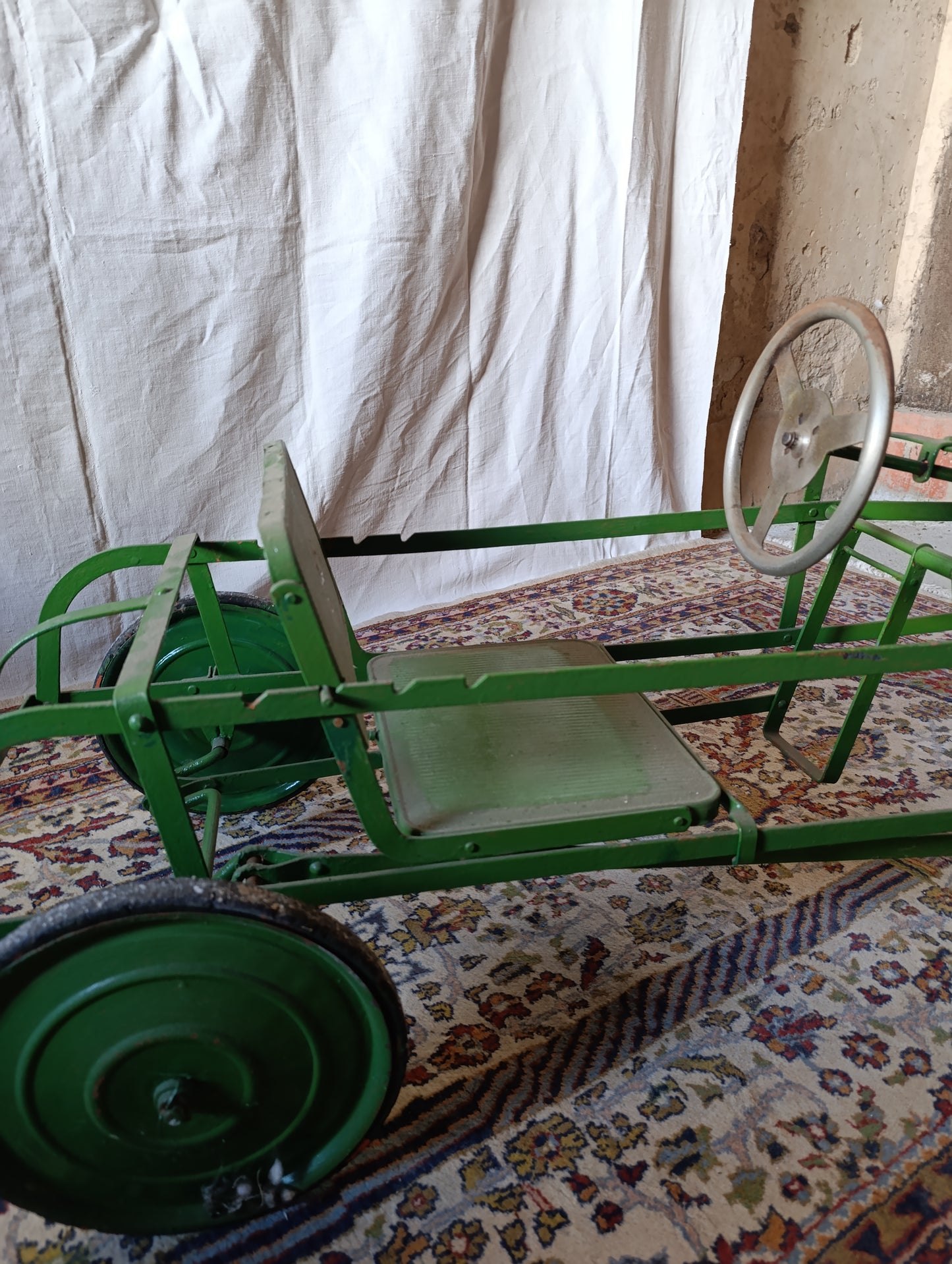 Voiture à pédales ancienne SIP – jouet métal vert années 50