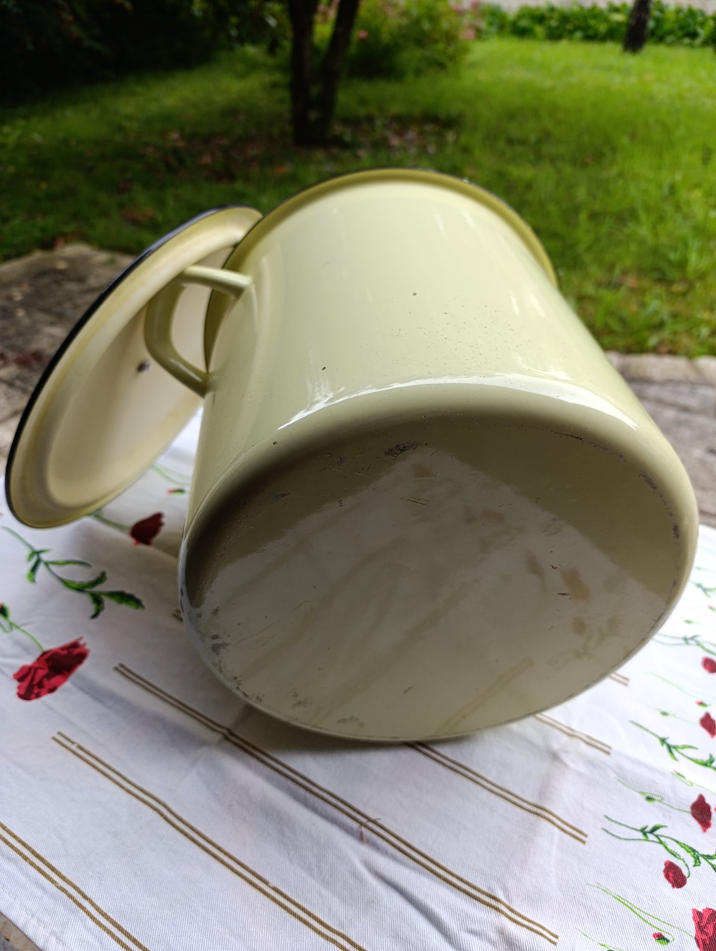 Marmite/Faitout vintage émaillé vert amande Ø26 cm avec couvercle