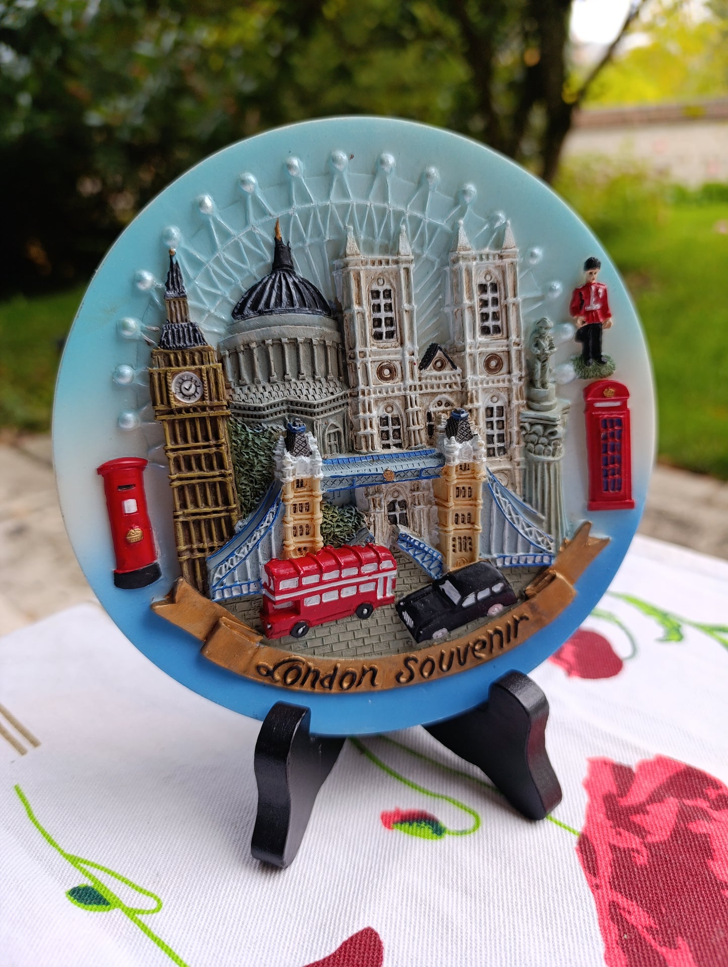 Assiette souvenir Londres – Relief 3D monuments emblématiques