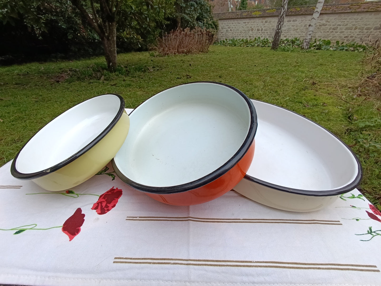 Lot de 3 plats ovales émaillés vintage – Du petit au grand format – Cuisine ancienne