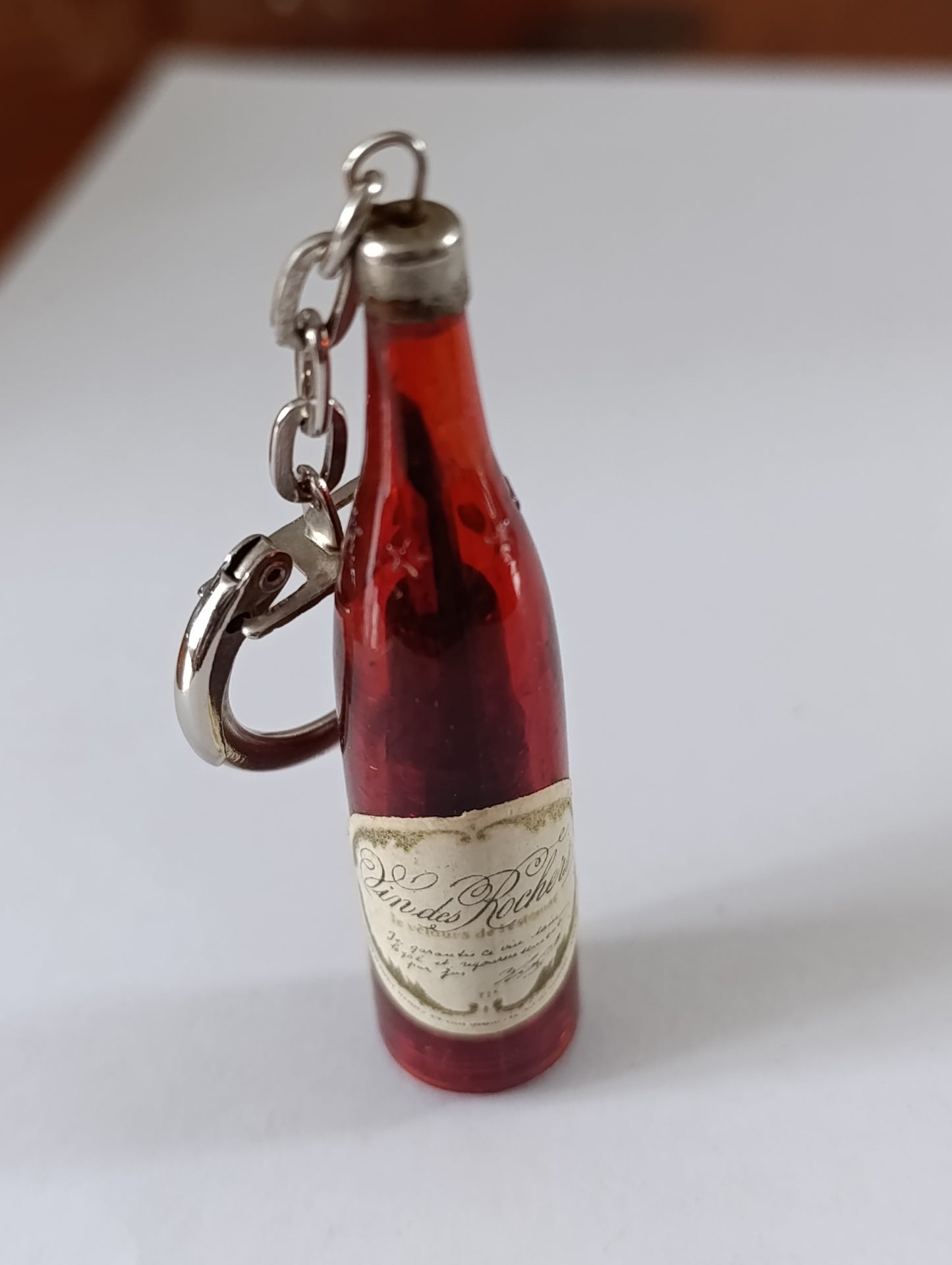 Stylo porte-clés ancien bouteille de vin “Vins des Roches”