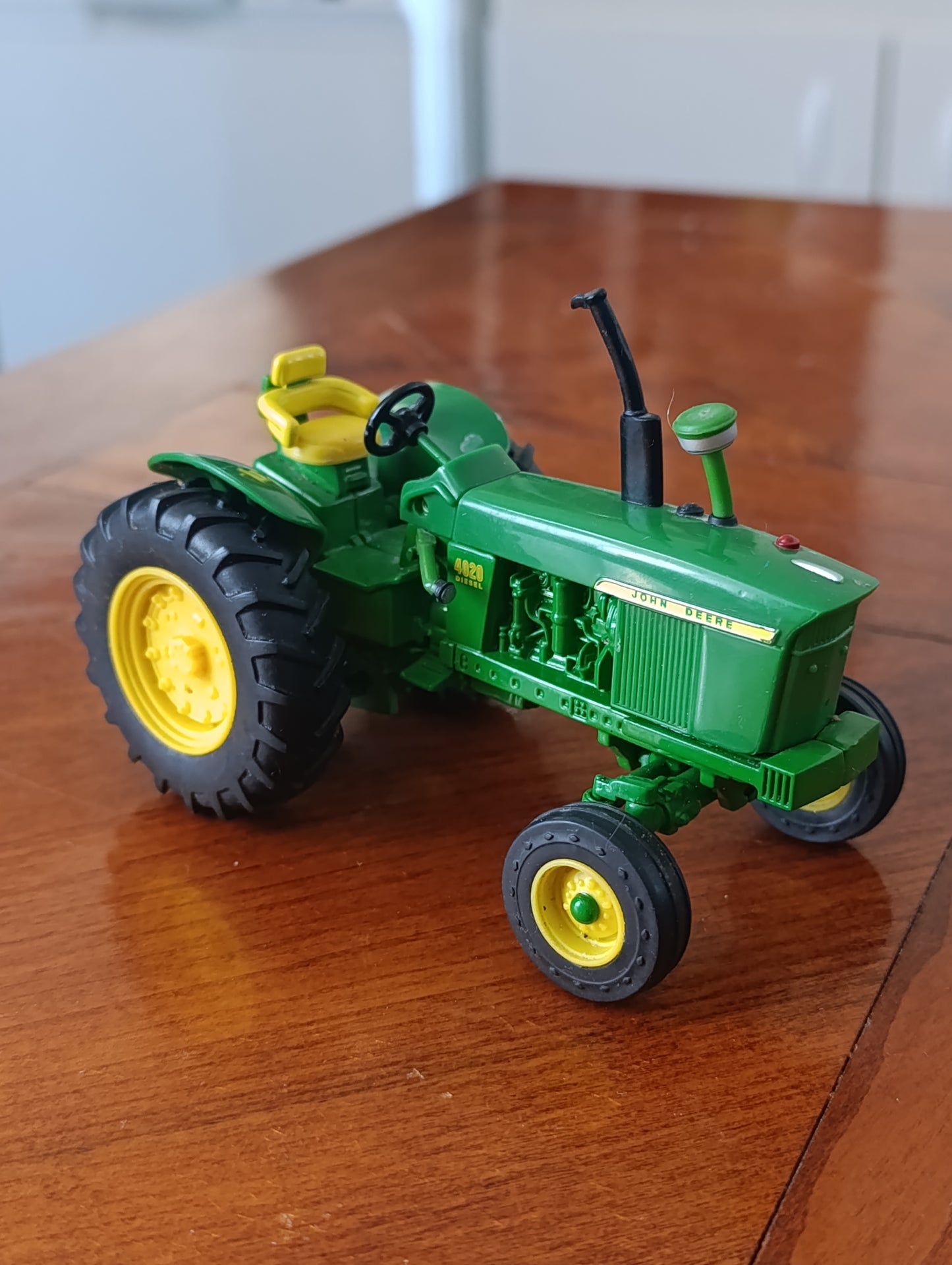 Tracteur miniature John Deere 4020 Diesel
