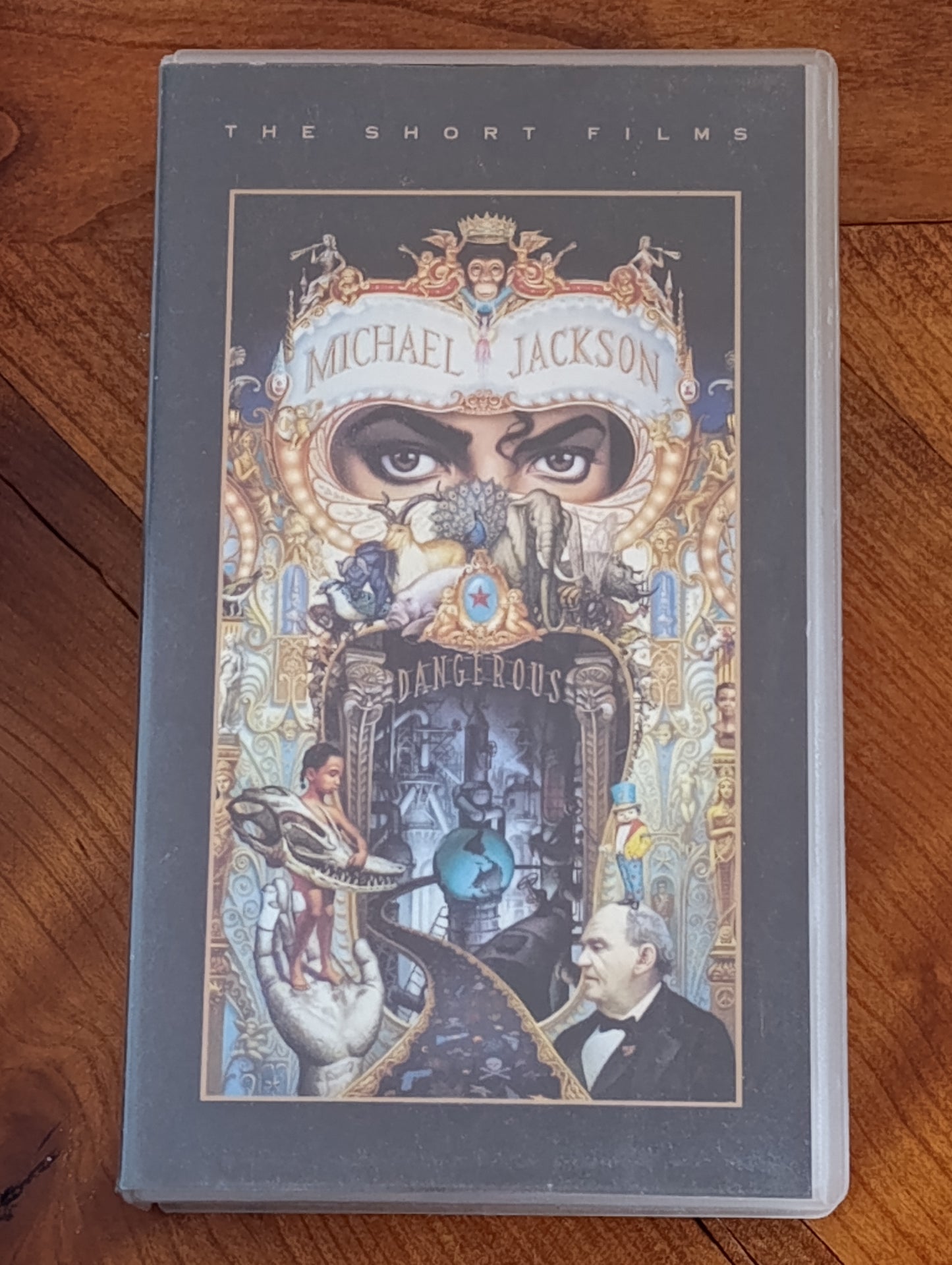 Cassette VHS Michael Jackson – Dangerous The Short Films