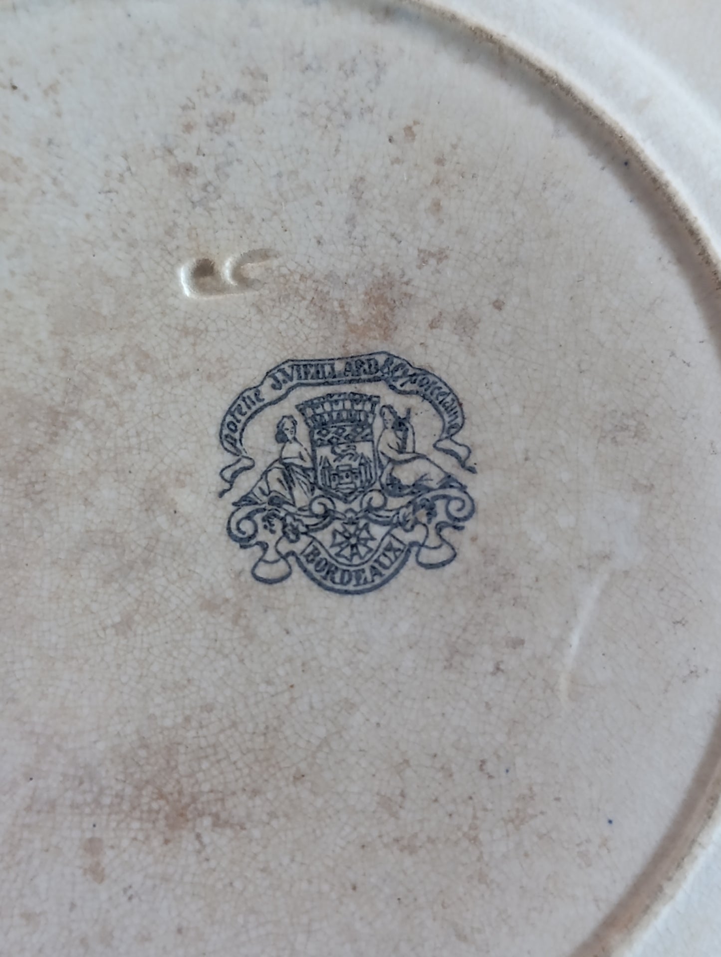 Assiette parlante ancienne J. Vieillard Bordeaux XIXe – “Les Beaux Jours de la Vie – La Première Épaulette”