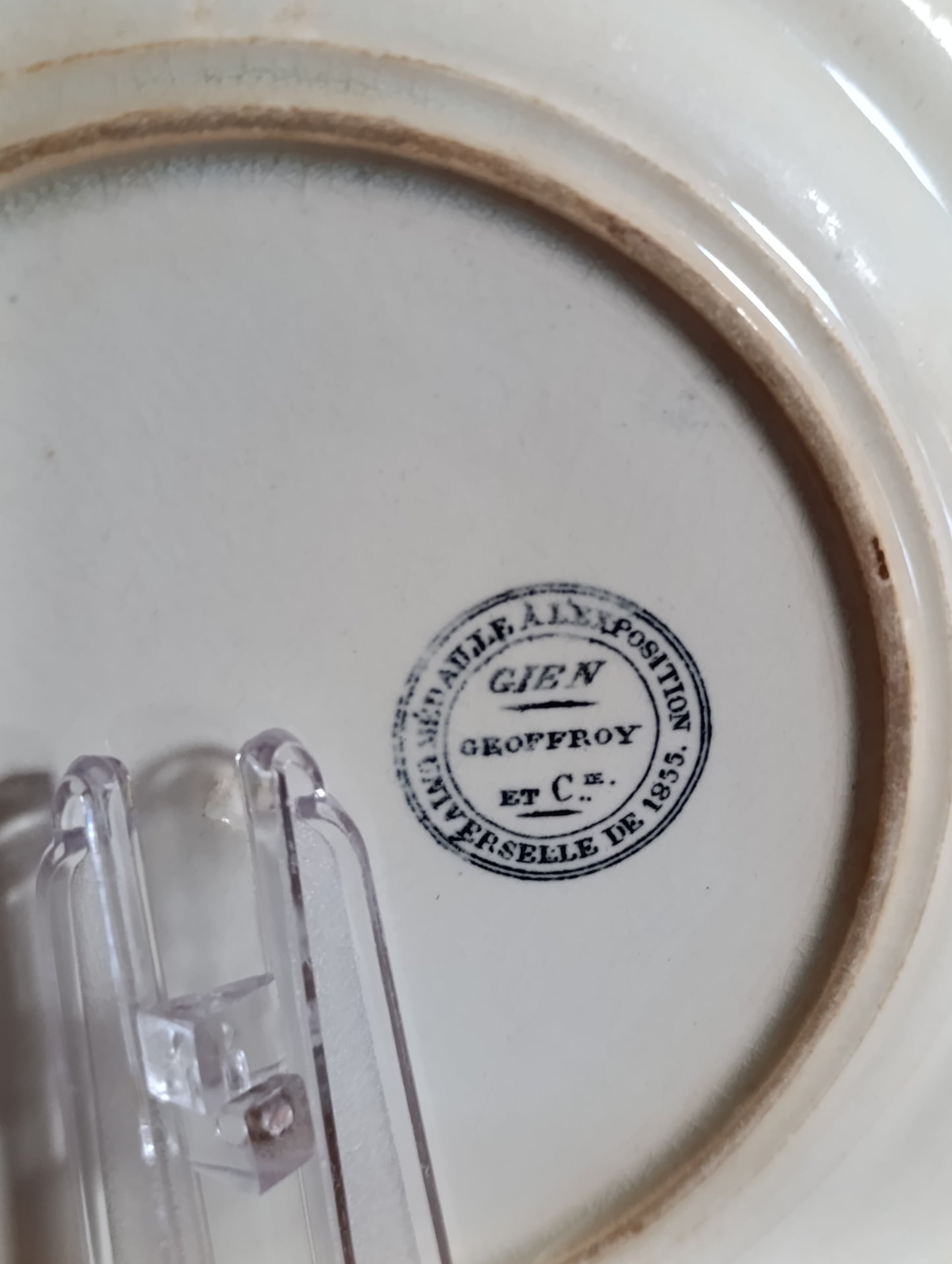 Assiette ancienne Gien Geoffroy et Cie – Les Travaux de la Campagne – Le Berger et son troupeau n°4