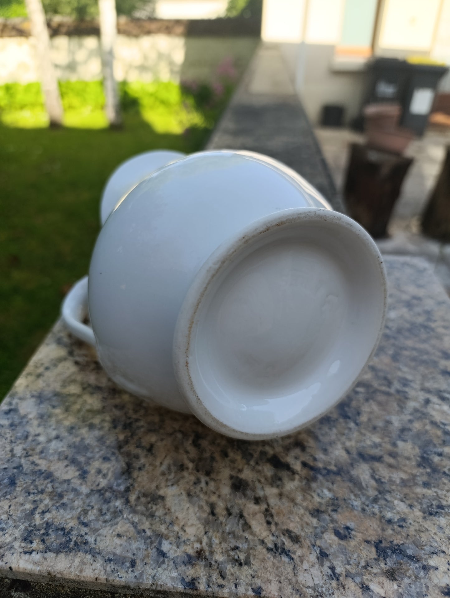 Pichet ancien B.Fres en faïence blanche – Broc de toilette