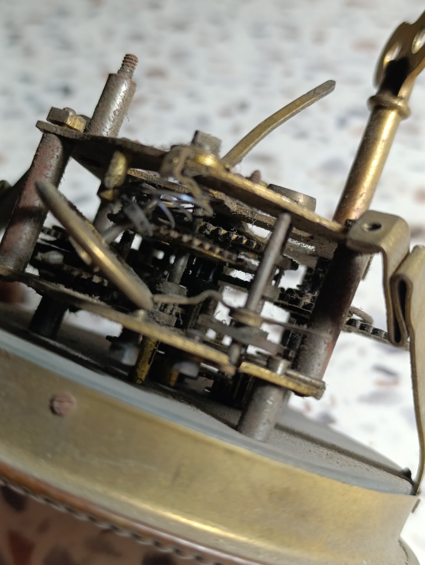 Mécanisme d'horloge de table ancien avec cadran – À restaurer – Pour pièces ou remise en état