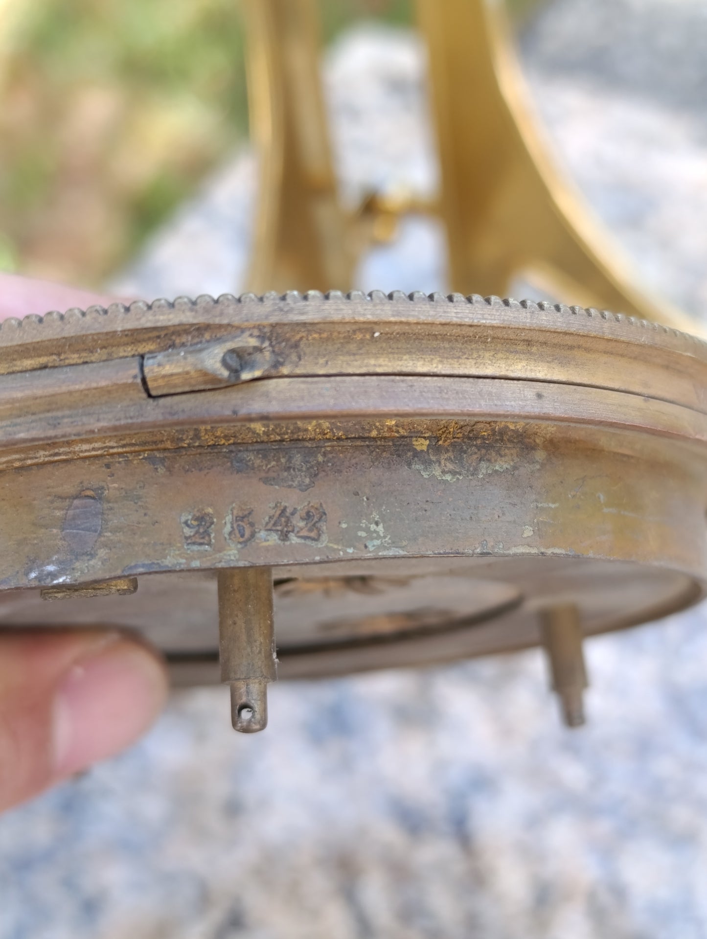 Cadran d'horloge ancienne noir à chiffres romains avec entourage en laiton – 13 cm – pour restauration