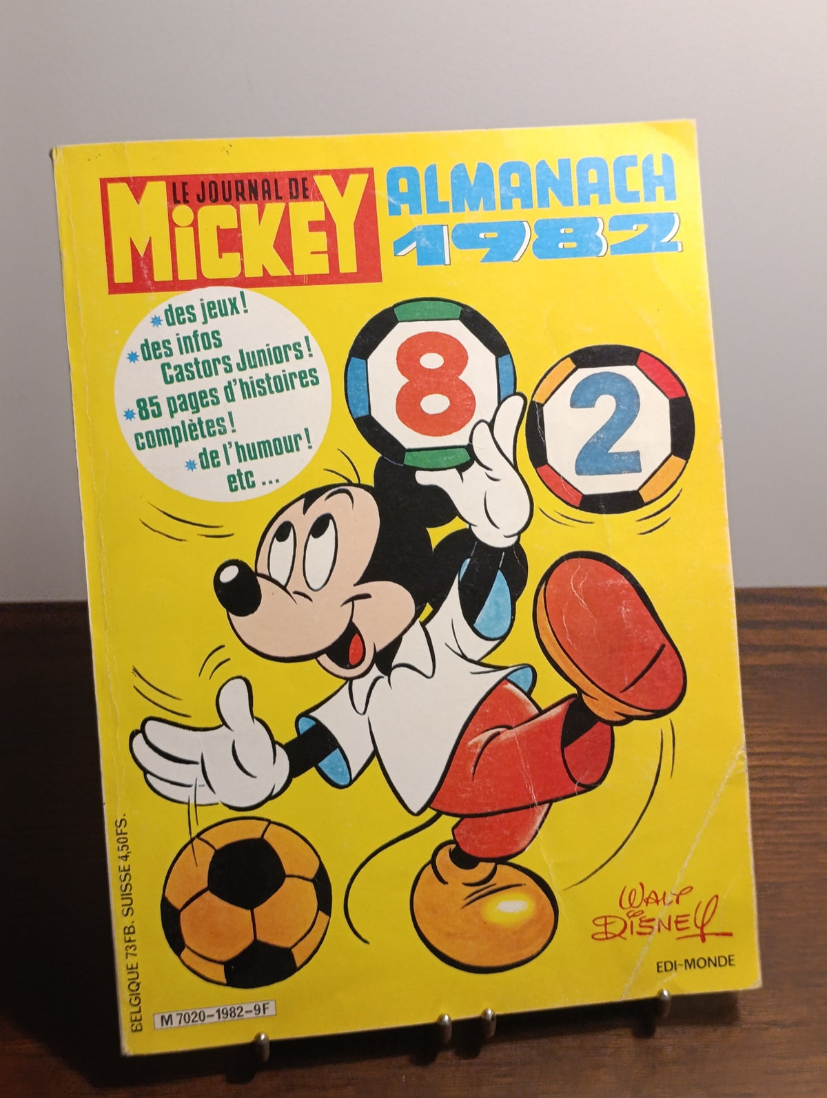 Le Journal de Mickey – Almanach 1982 – BD Disney vintage — Mickey jonglant avec des ballons