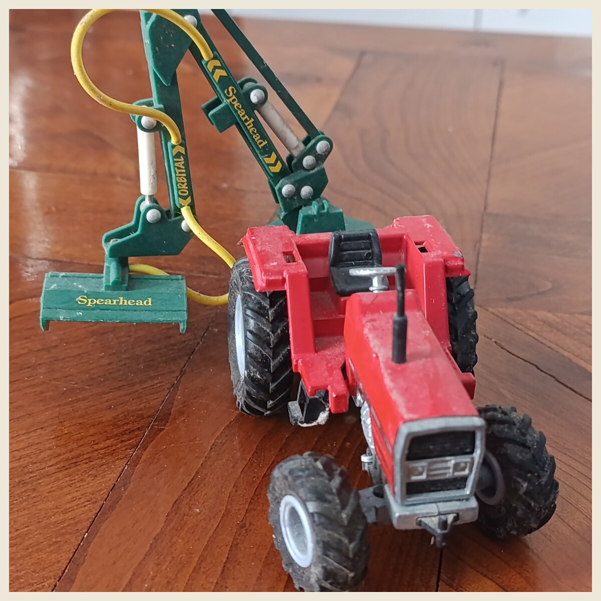 Jouets anciens et miniatures de collection