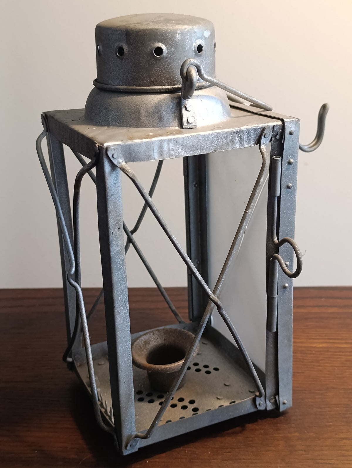 Lanterne GIBE 1941 ANT005 — vue 131836