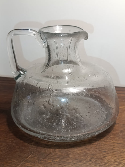 Pichet en verre bullé transparent de style Biot – forme arrondie
