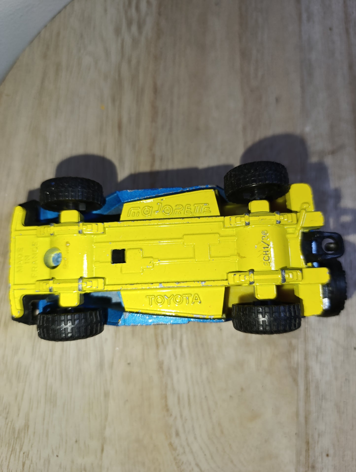 🚙 Majorette Toyota Land Cruiser Racing Team – 1/43