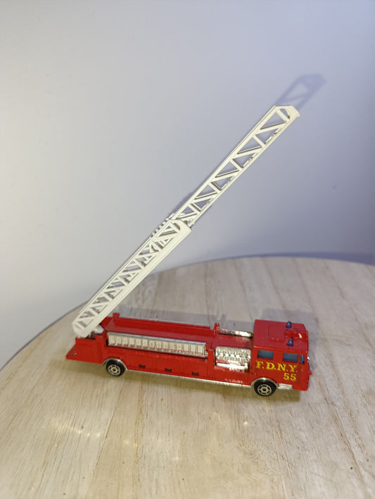 Camion de pompier FDNY 55 - Majorette - Grande échelle