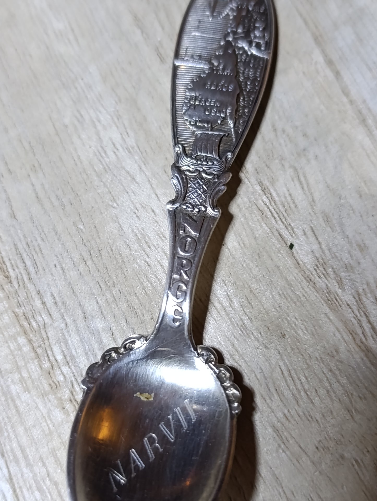 Cuillère souvenir Norvège – plaqué argent, 60 g, 12 cm