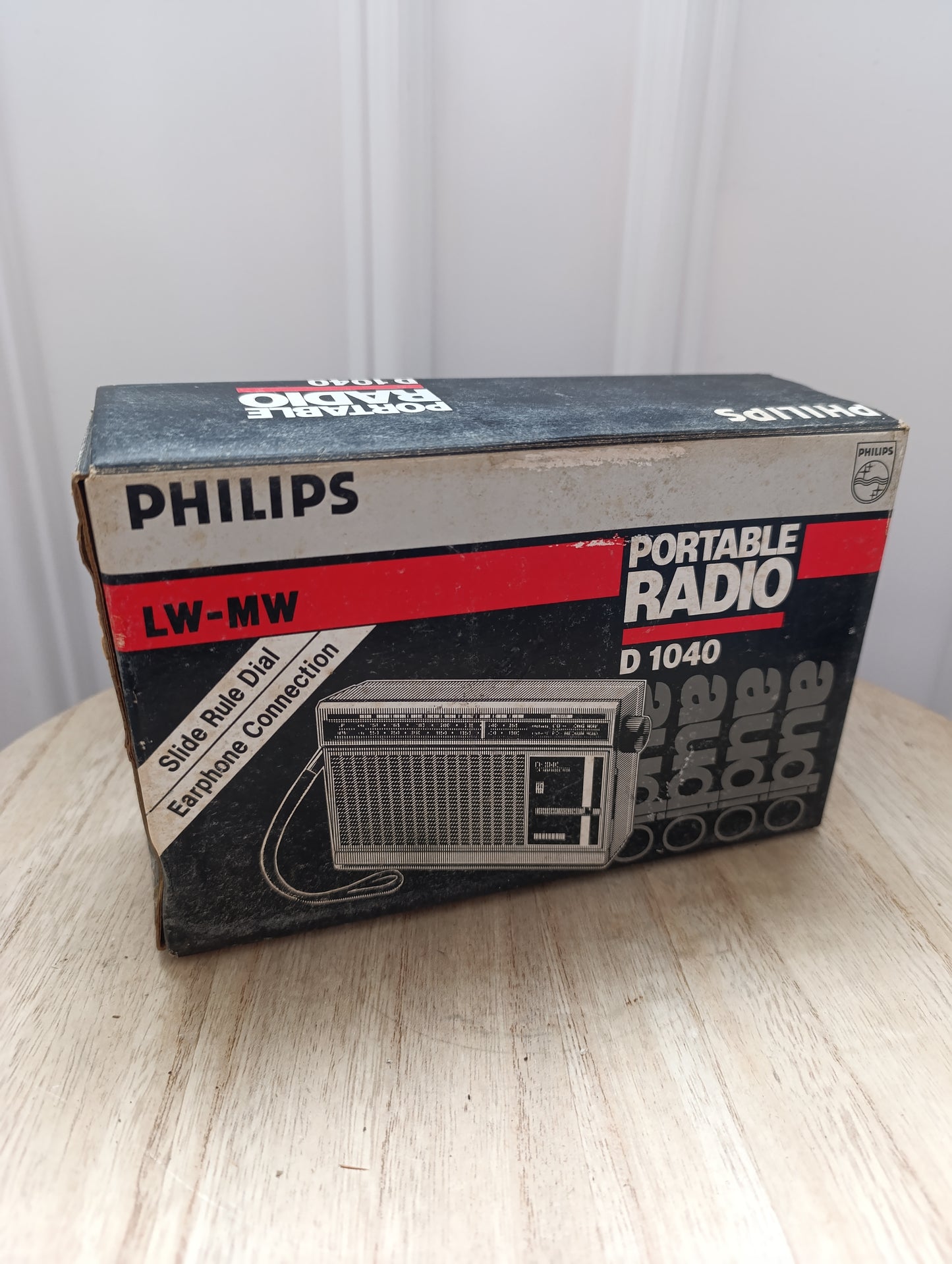 Radio vintage Philips D-1040 avec boîte et écouteur – 1980s