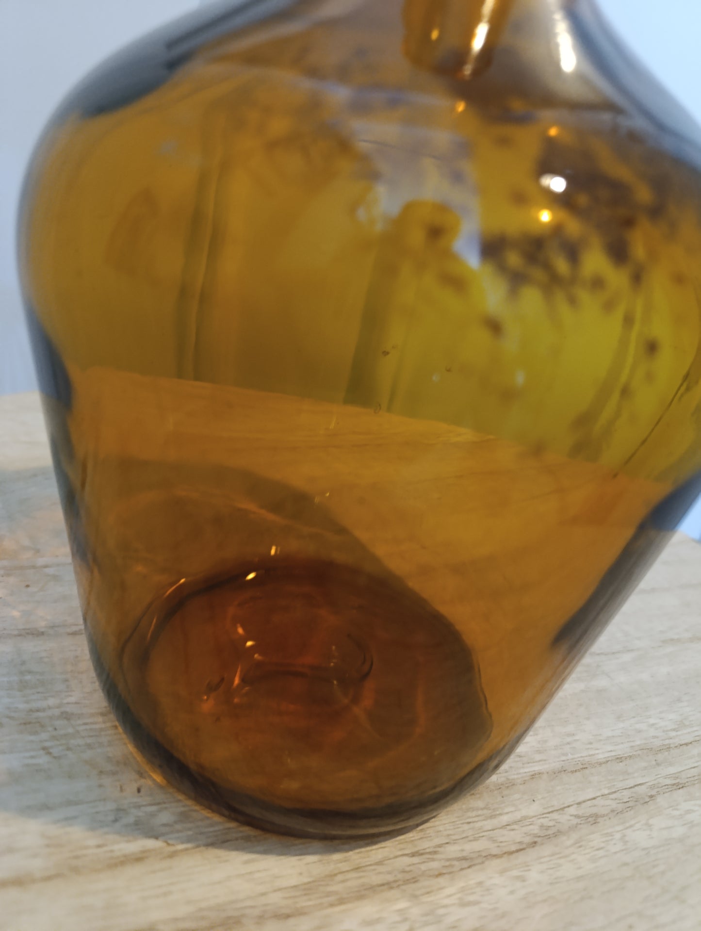 Bouteille vintage ambrée VIRESA 26 cm