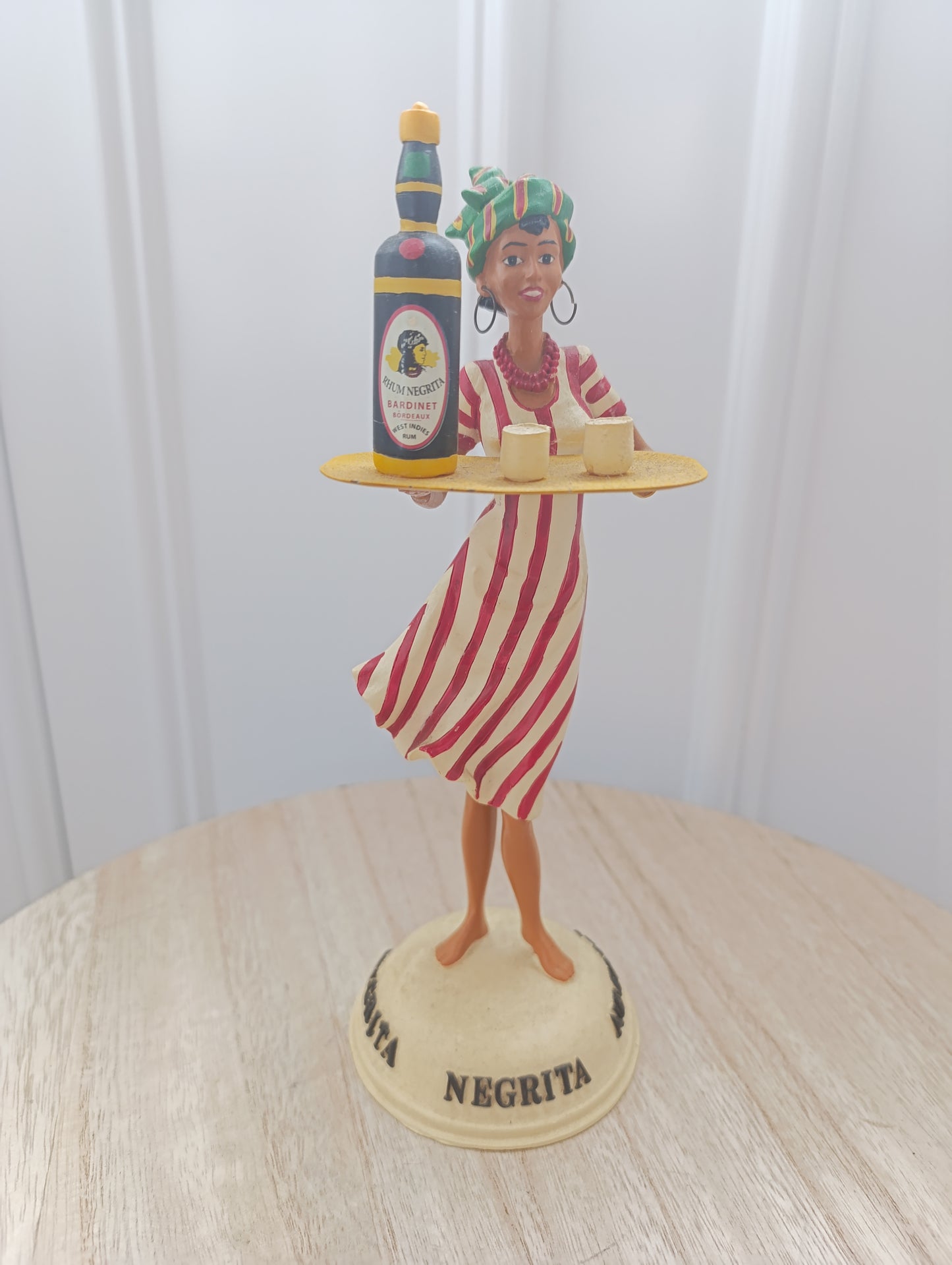 Statuette publicitaire ancienne Rhum Negrita – 25 cm, 467 g