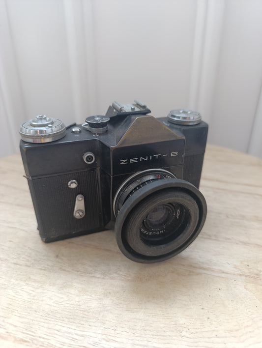 Appareil photo Zenit-B – reflex argentique URSS – avec objectif Industar