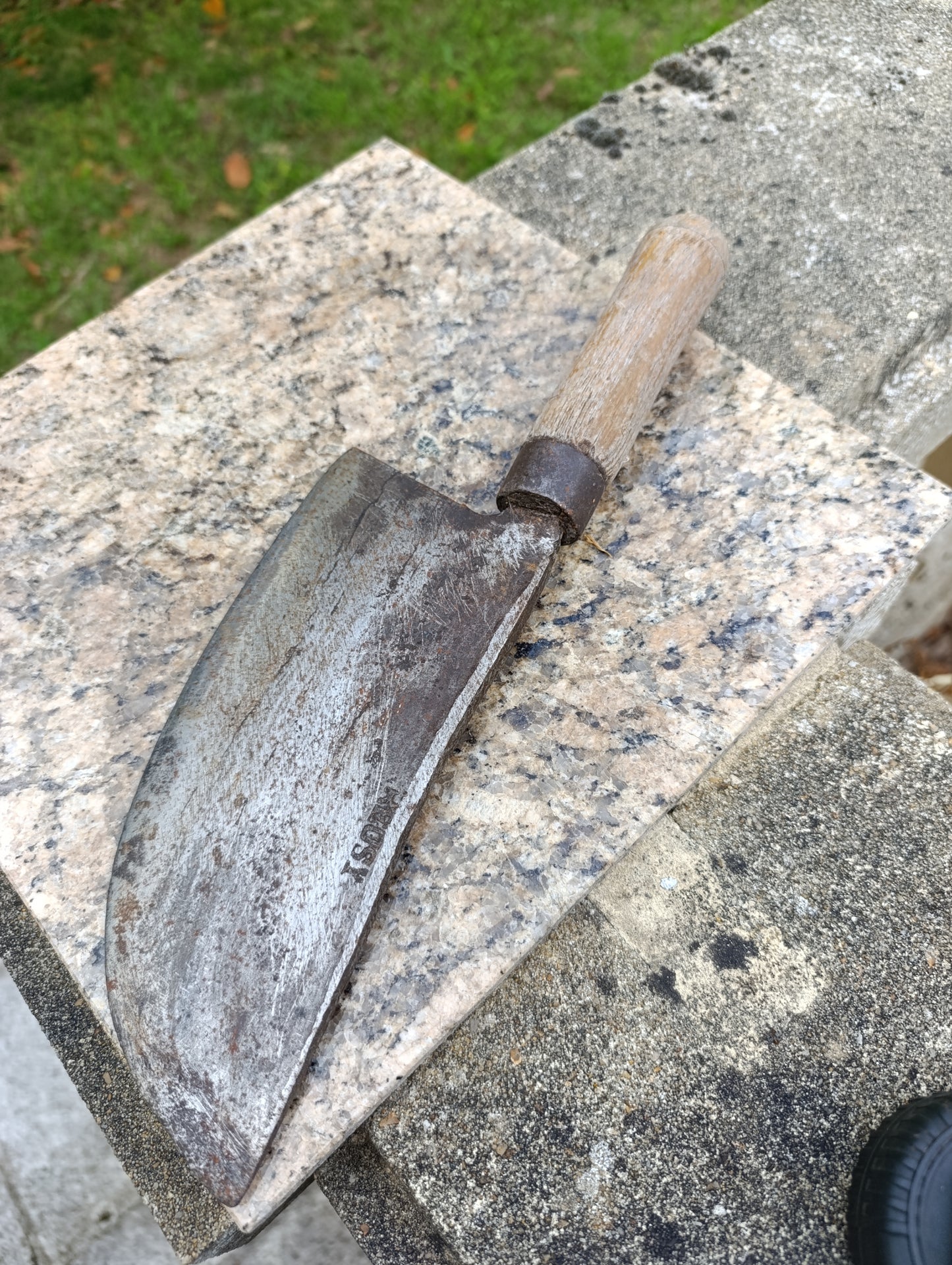 Hachoir ancien REUSY 34 cm – manche bois