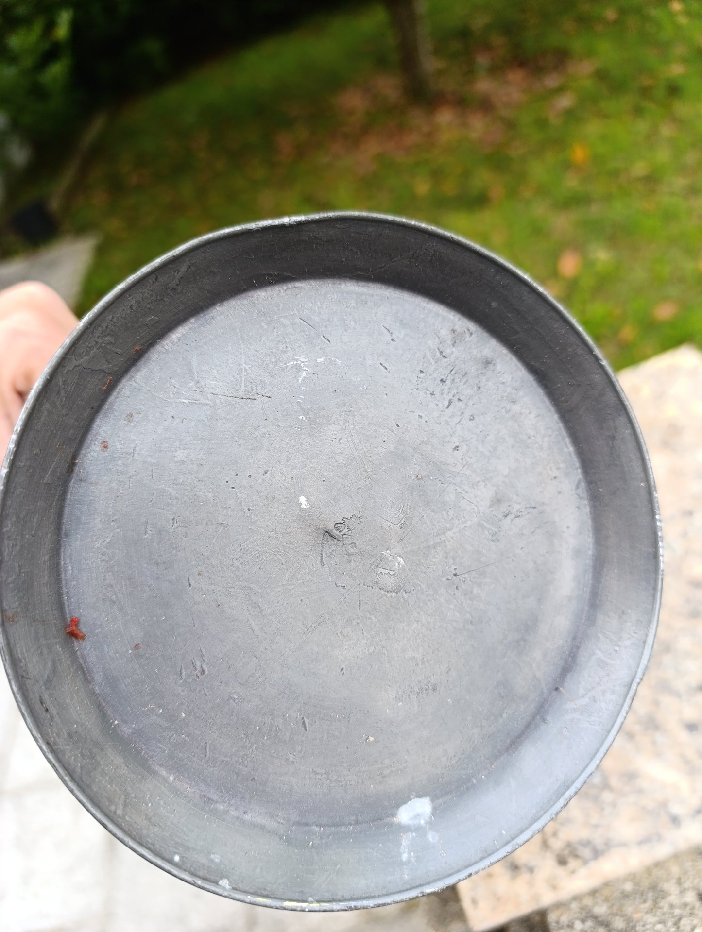 Grand pichet ancien en étain à couvercle – 2 kg