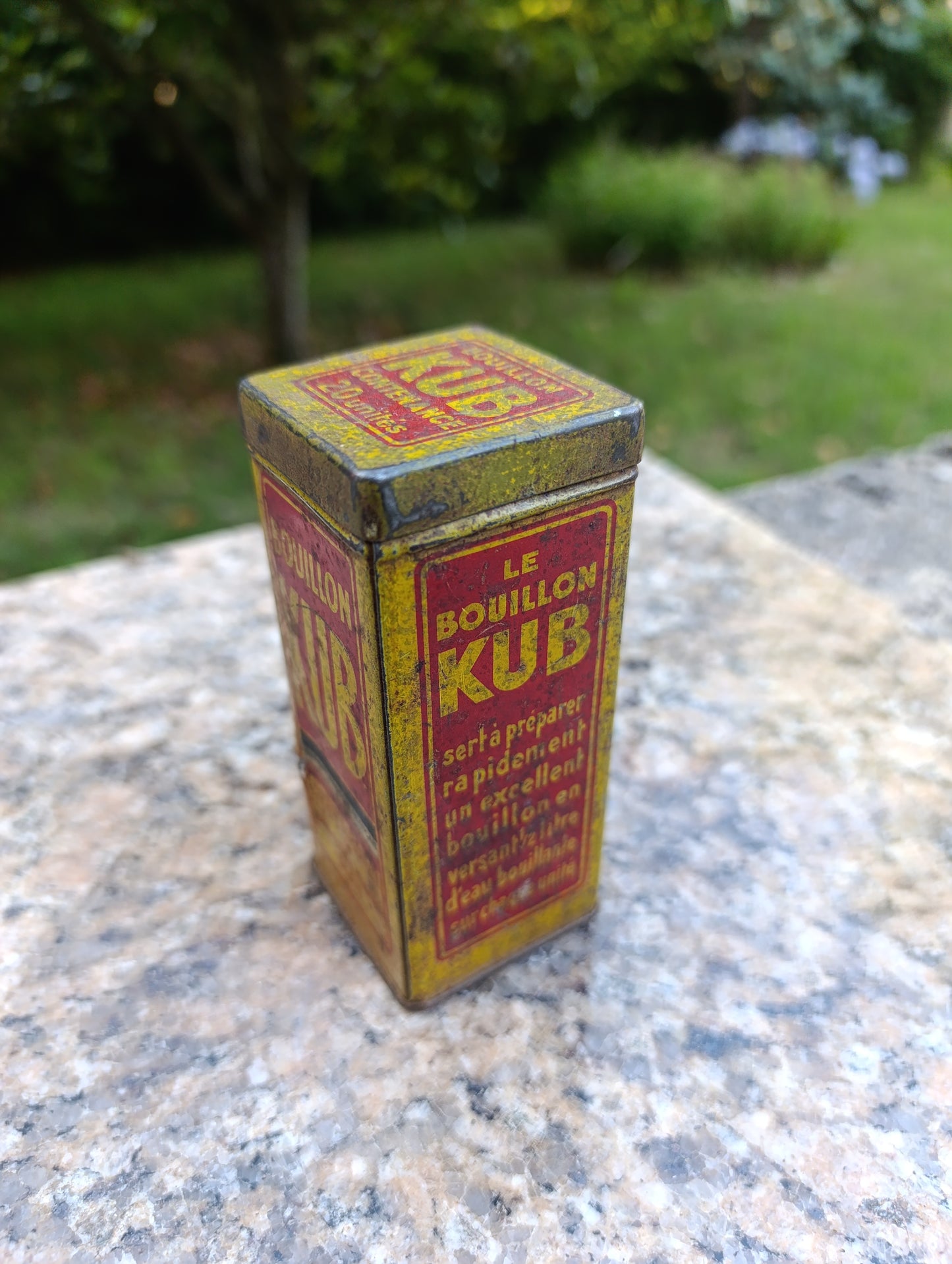 Boîte ancienne Bouillon KUB – Publicité vintage