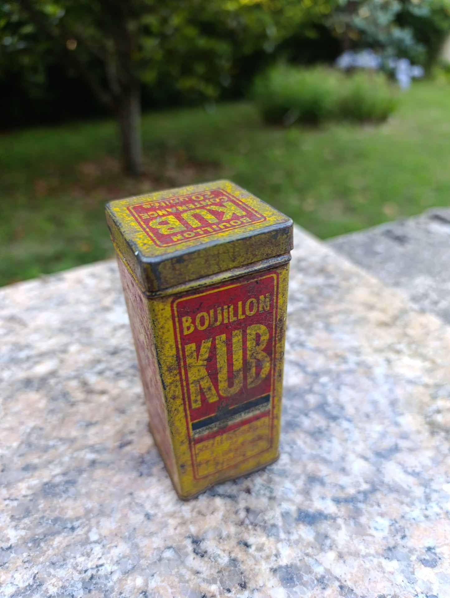 Boîte ancienne Bouillon KUB – Publicité vintage