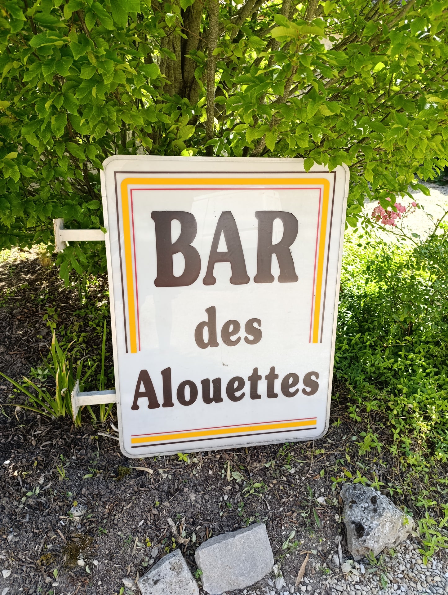 Ancienne enseigne lumineuse « Bar des Alouettes » Pithiviers – panneau historique vintage