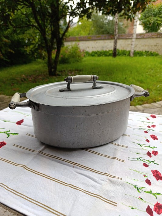 Cocotte ovale aluminium vintage 31×22 cm – couvercle + panier vapeur