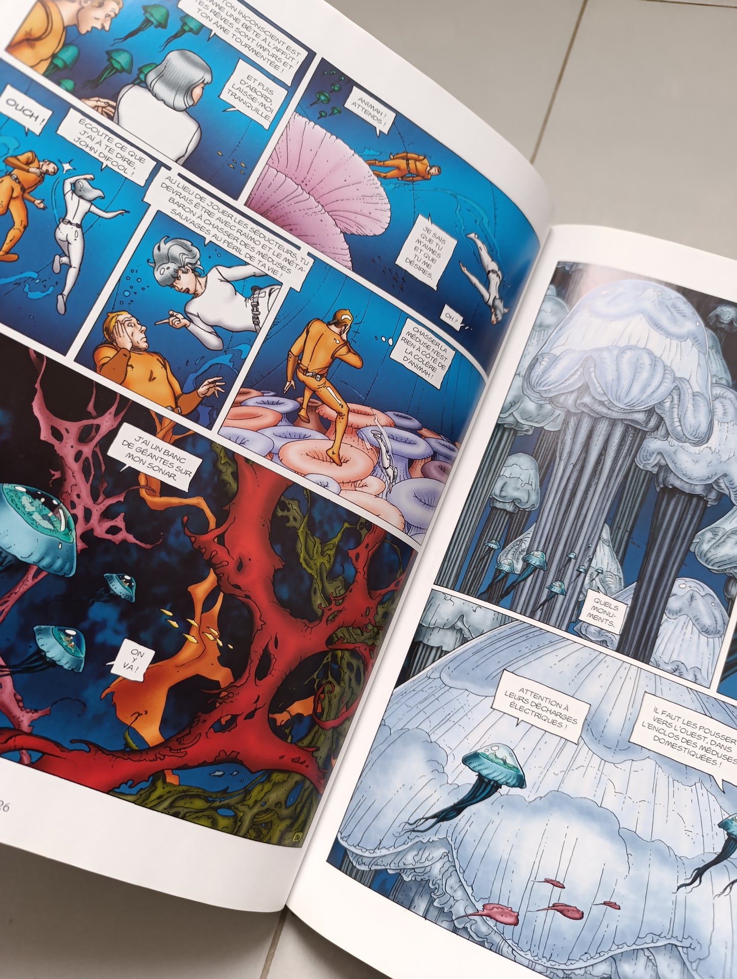 Moebius & Jodorowsky – L’Incal T4 : Ce qui est en haut (2003) | TBE