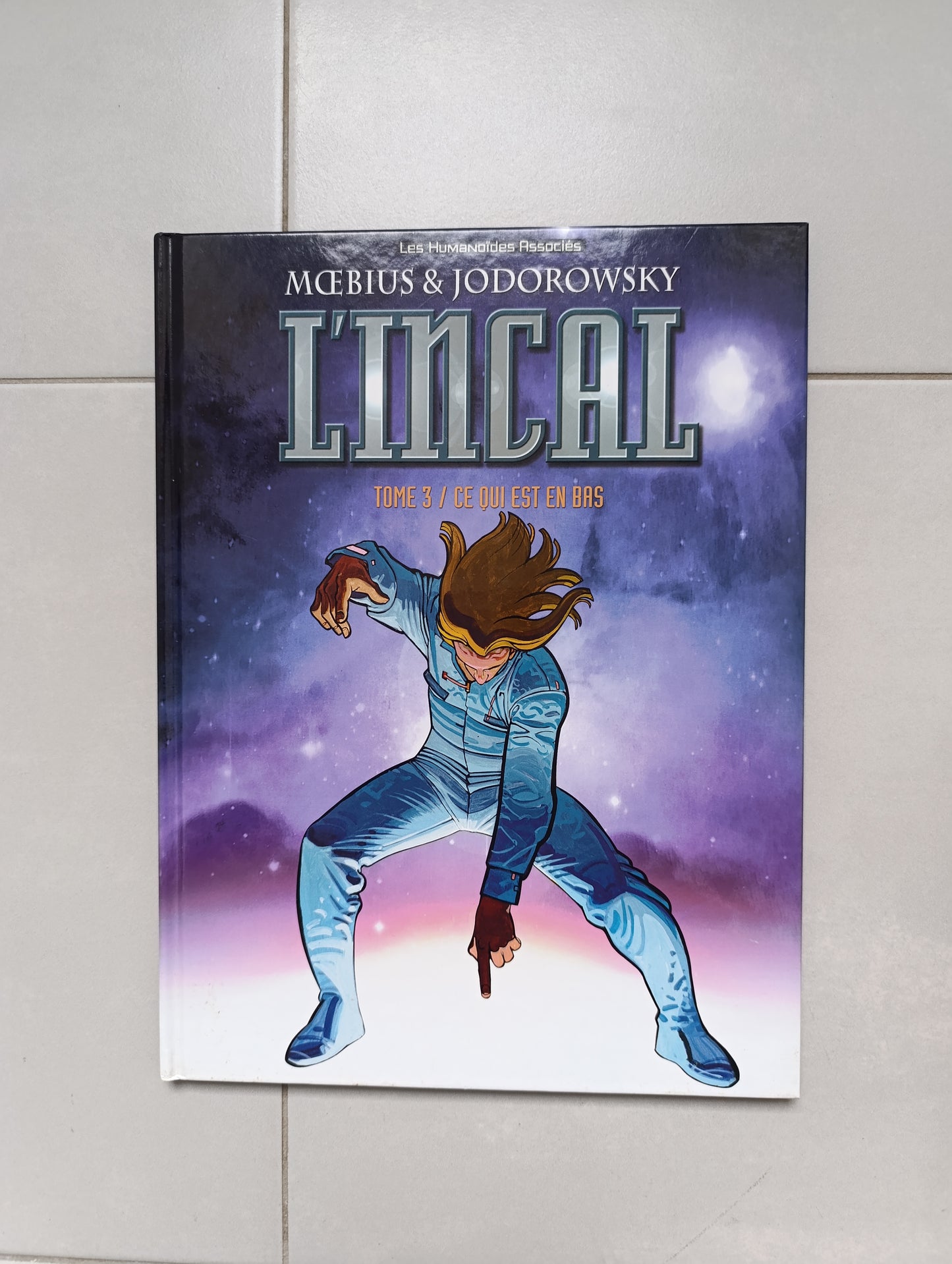 Moebius & Jodorowsky – L’Incal T3 : Ce qui est en bas (2003) | TBE