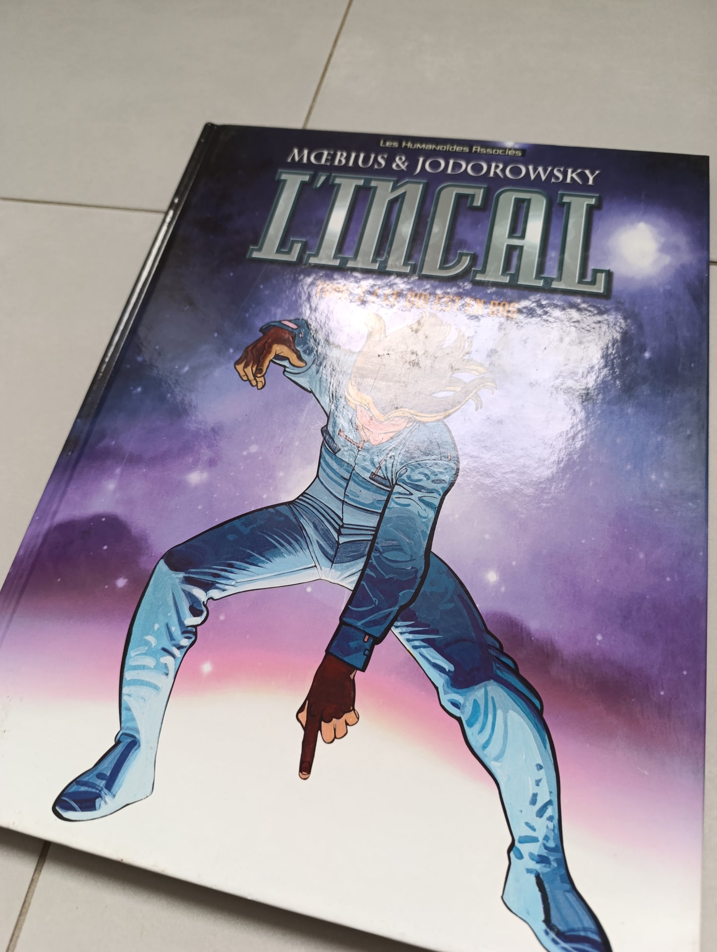 Moebius & Jodorowsky – L’Incal T3 : Ce qui est en bas (2003) | TBE