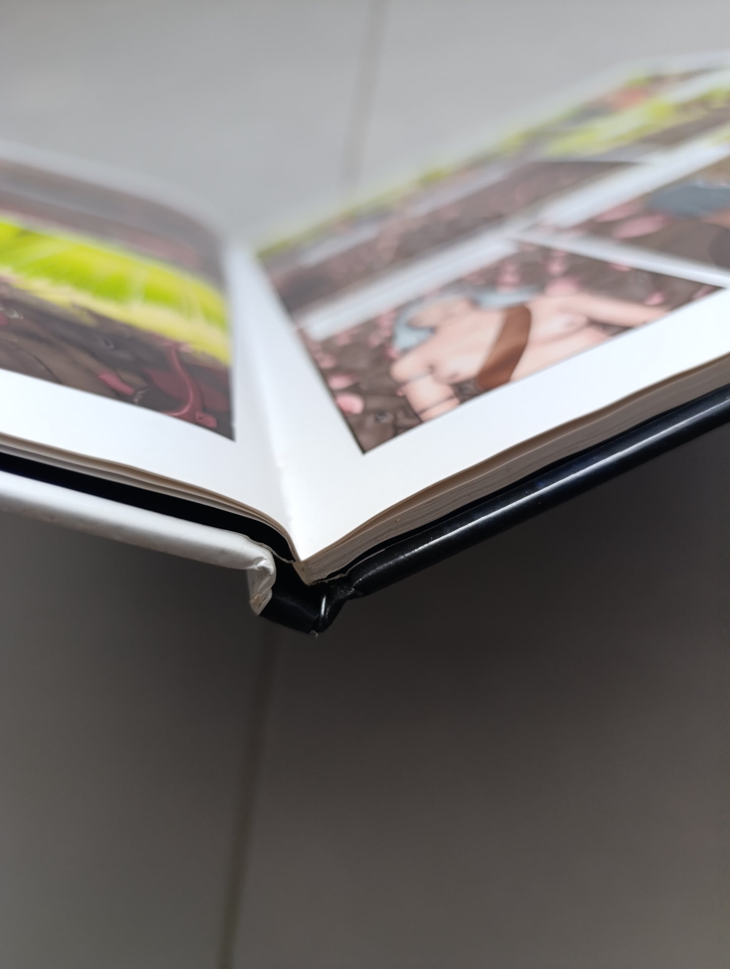 Moebius & Jodorowsky – L’Incal T3 : Ce qui est en bas (2003) | TBE